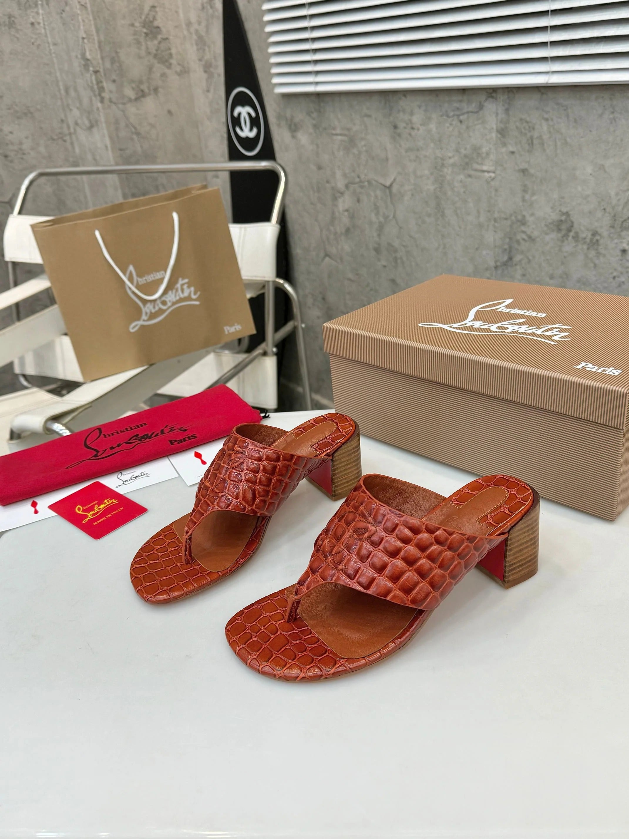 Christian Louboutin 2026 Tongamule Sandals 70mm Croc-Embossed Leather 780399