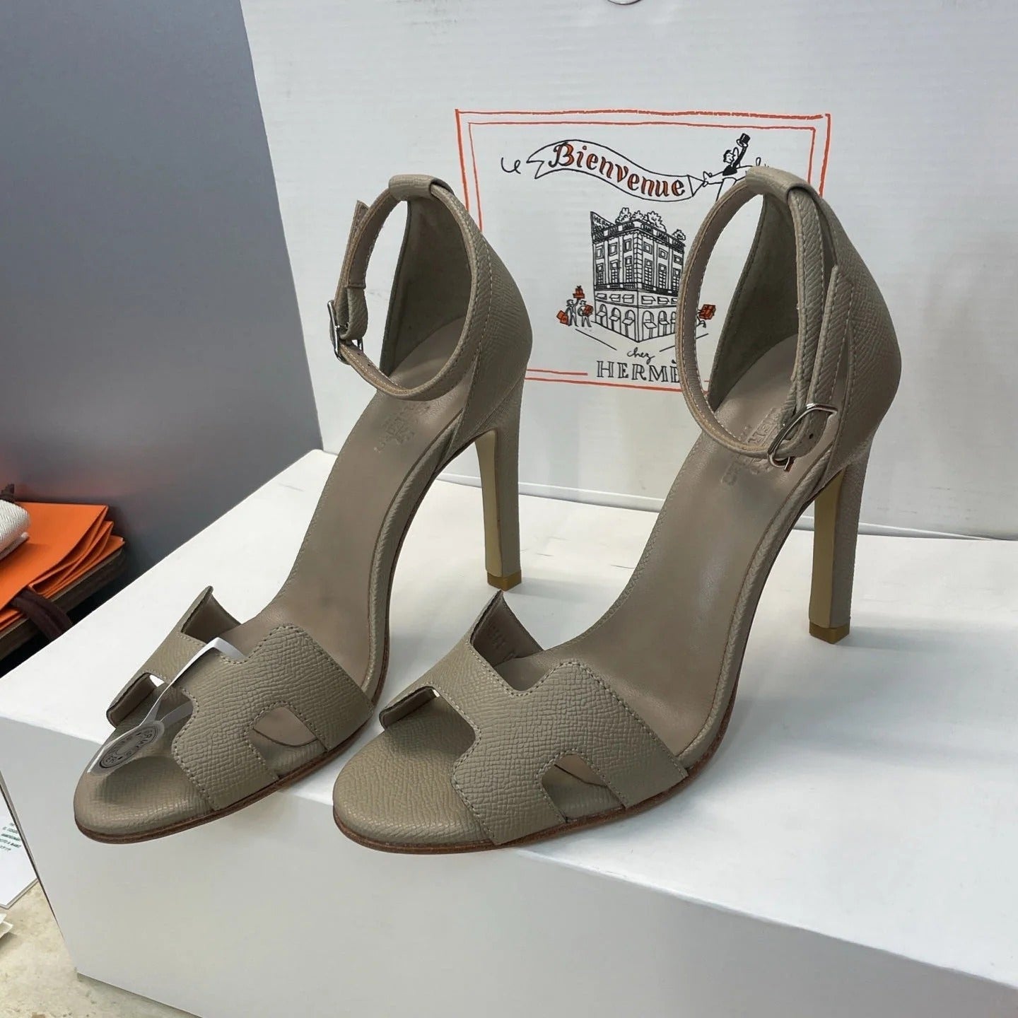 HM 26ss High Heel Sandals 105 Taupe Cowhide 607127