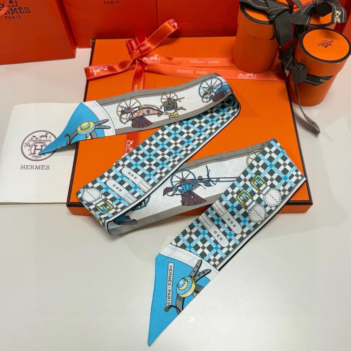 HERMES 25S SCARF 90 IN SILK 854953