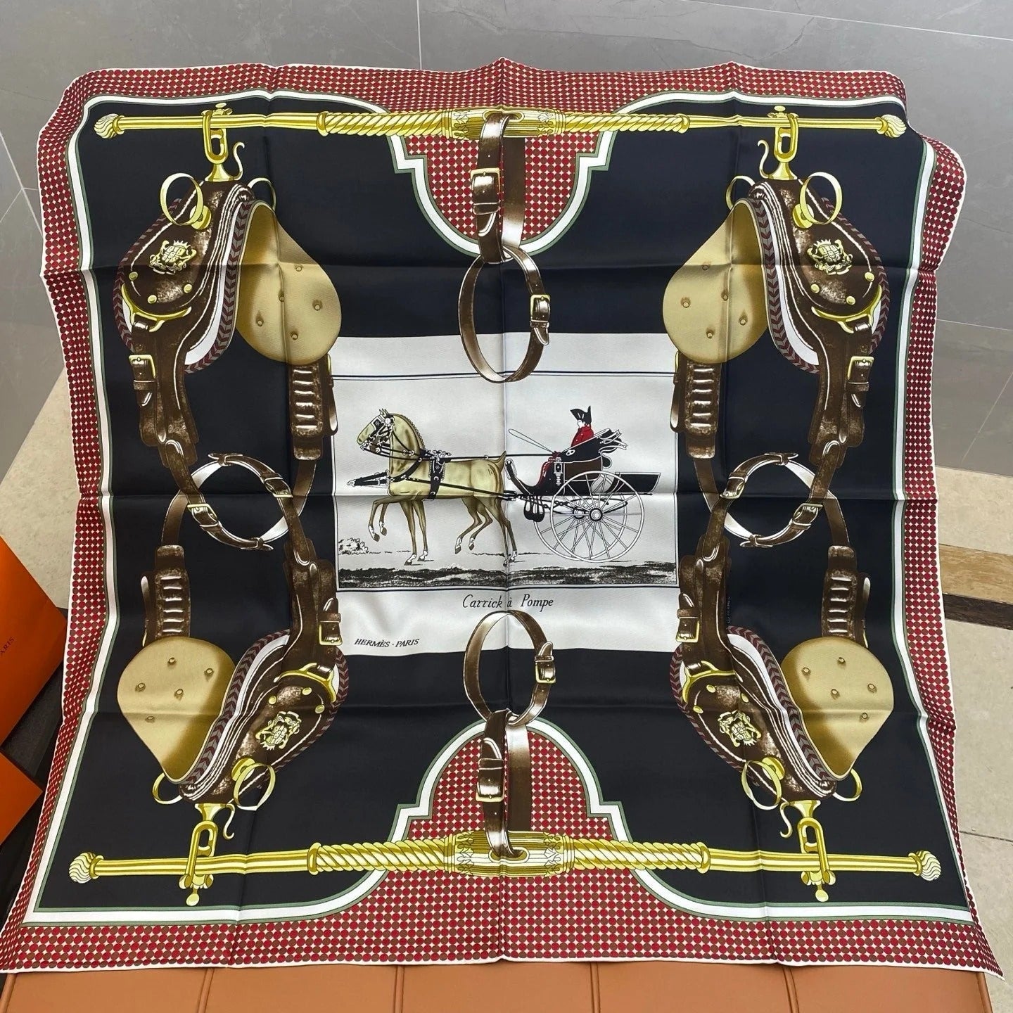 HERMES 25S SCARF 90 IN SILK 709677