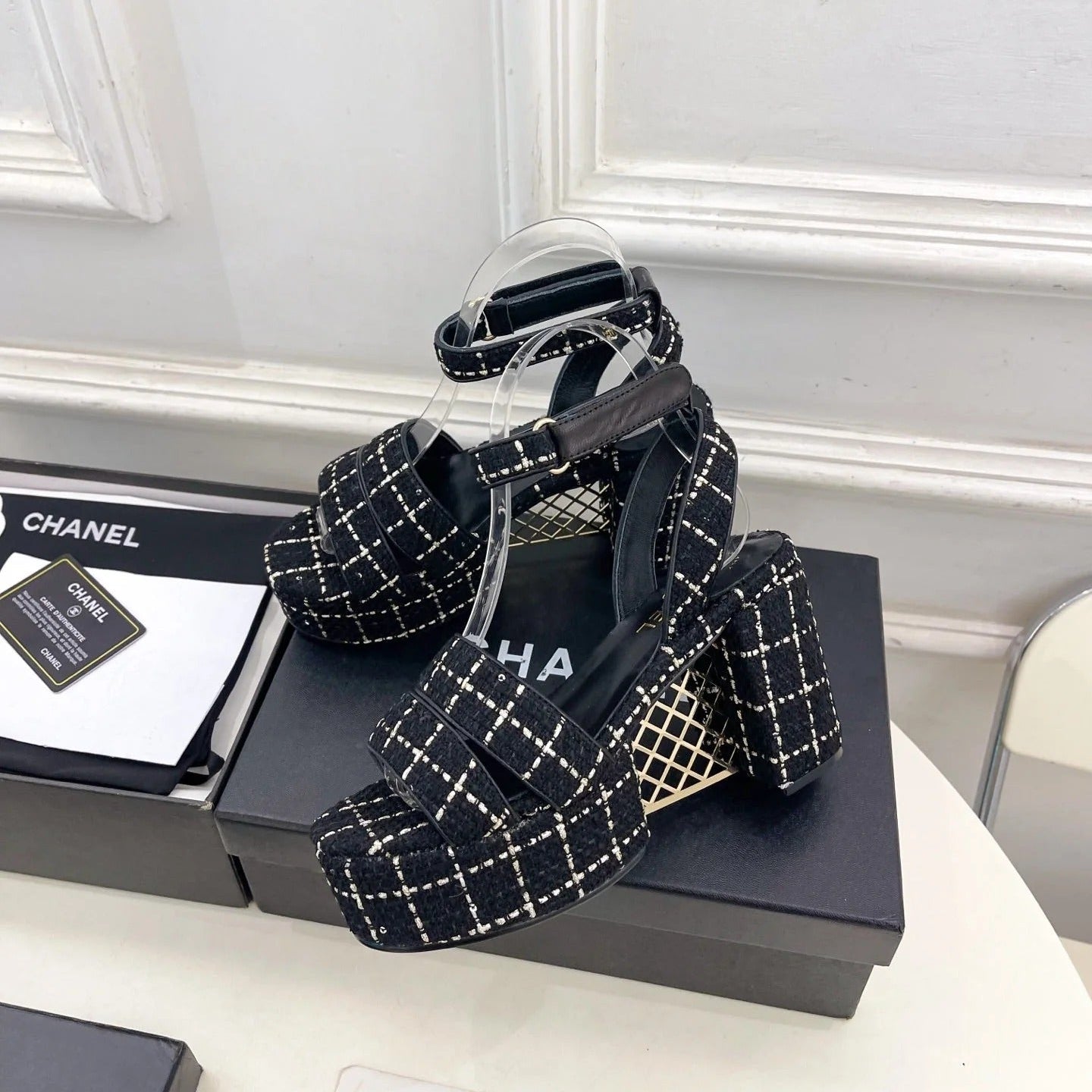 CC 26s HighHeeled Platform Sandals 85 Black Tweed 631863