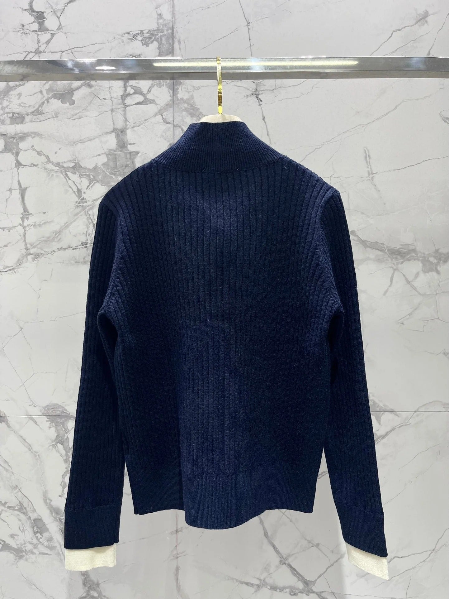 MIUMIU SWEATER STYLE 141