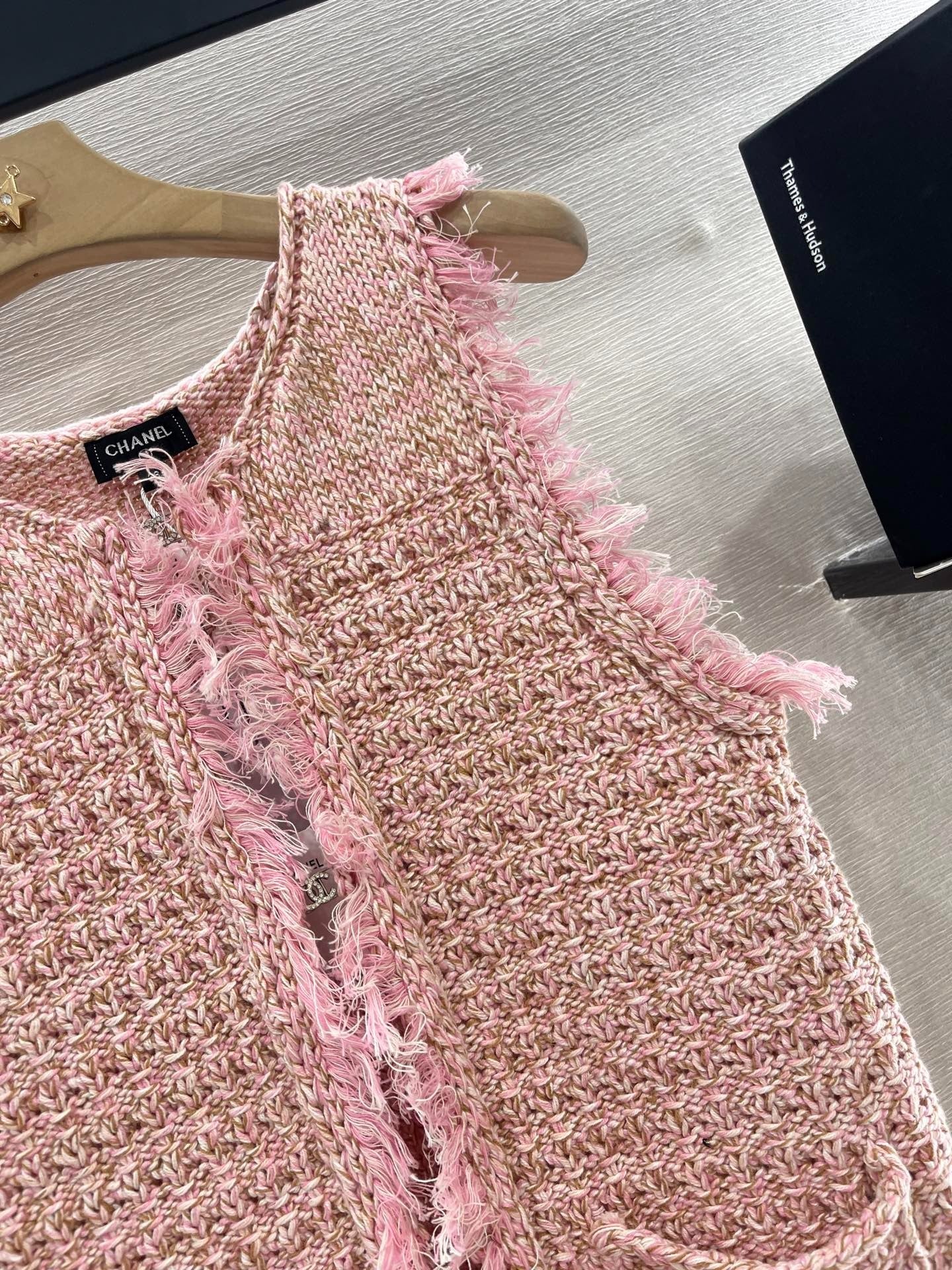 ROUND NECK VEST 25S IN COTTON 265659