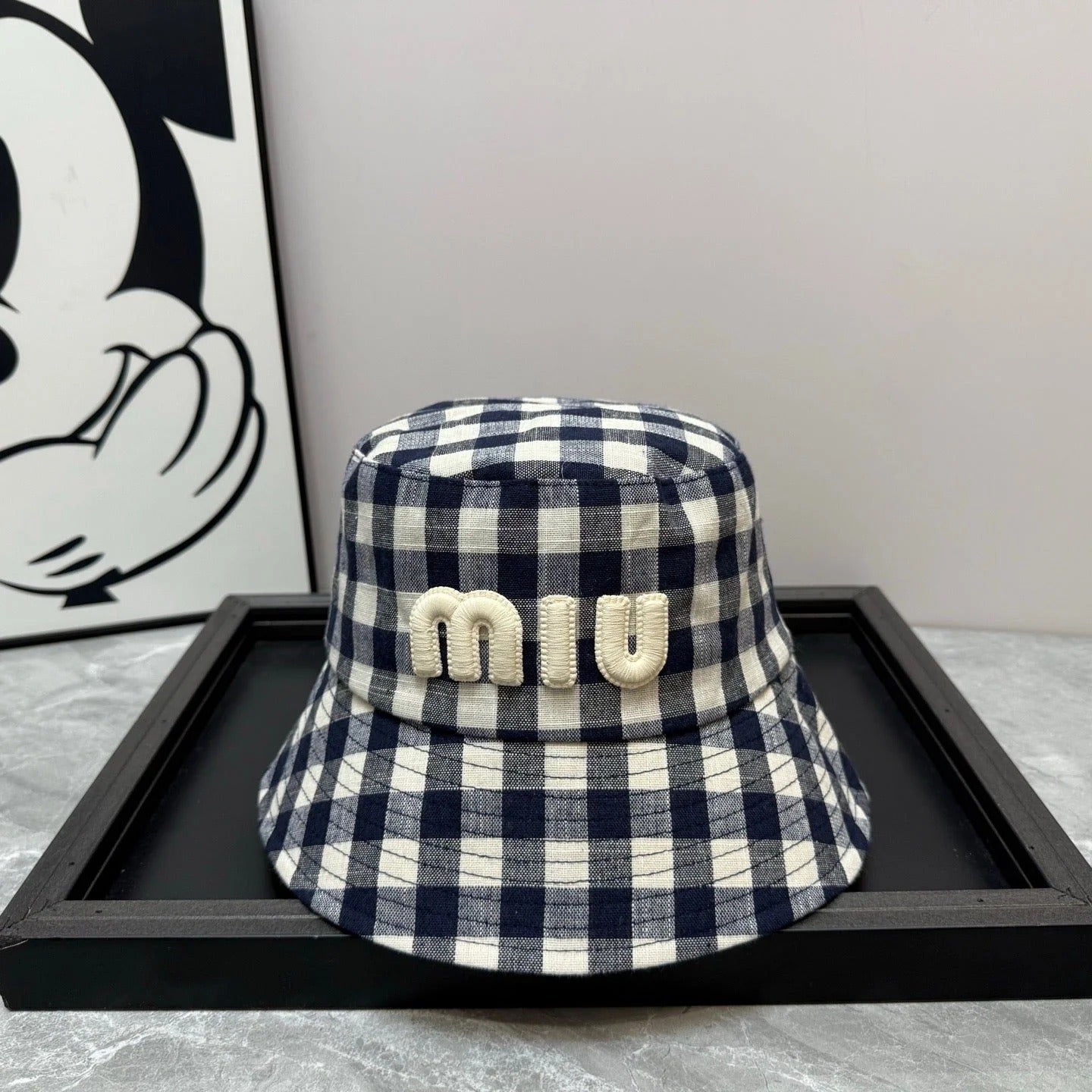 MM BUCKET CHECKED PATTERN WITH LOGO