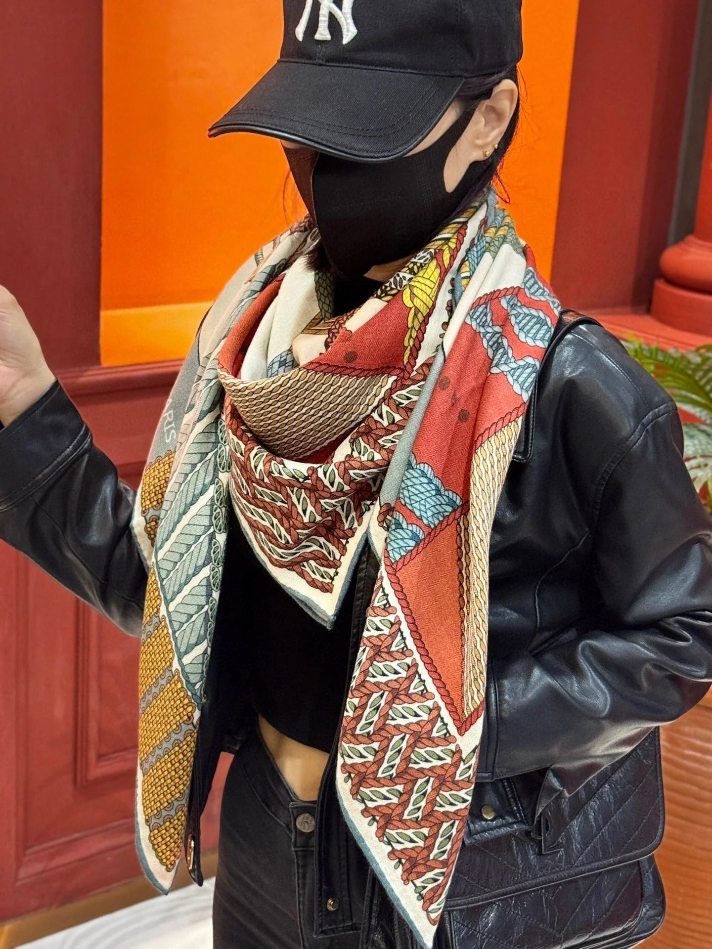 HERMES 25S SCARF 140 IN SILK 854805