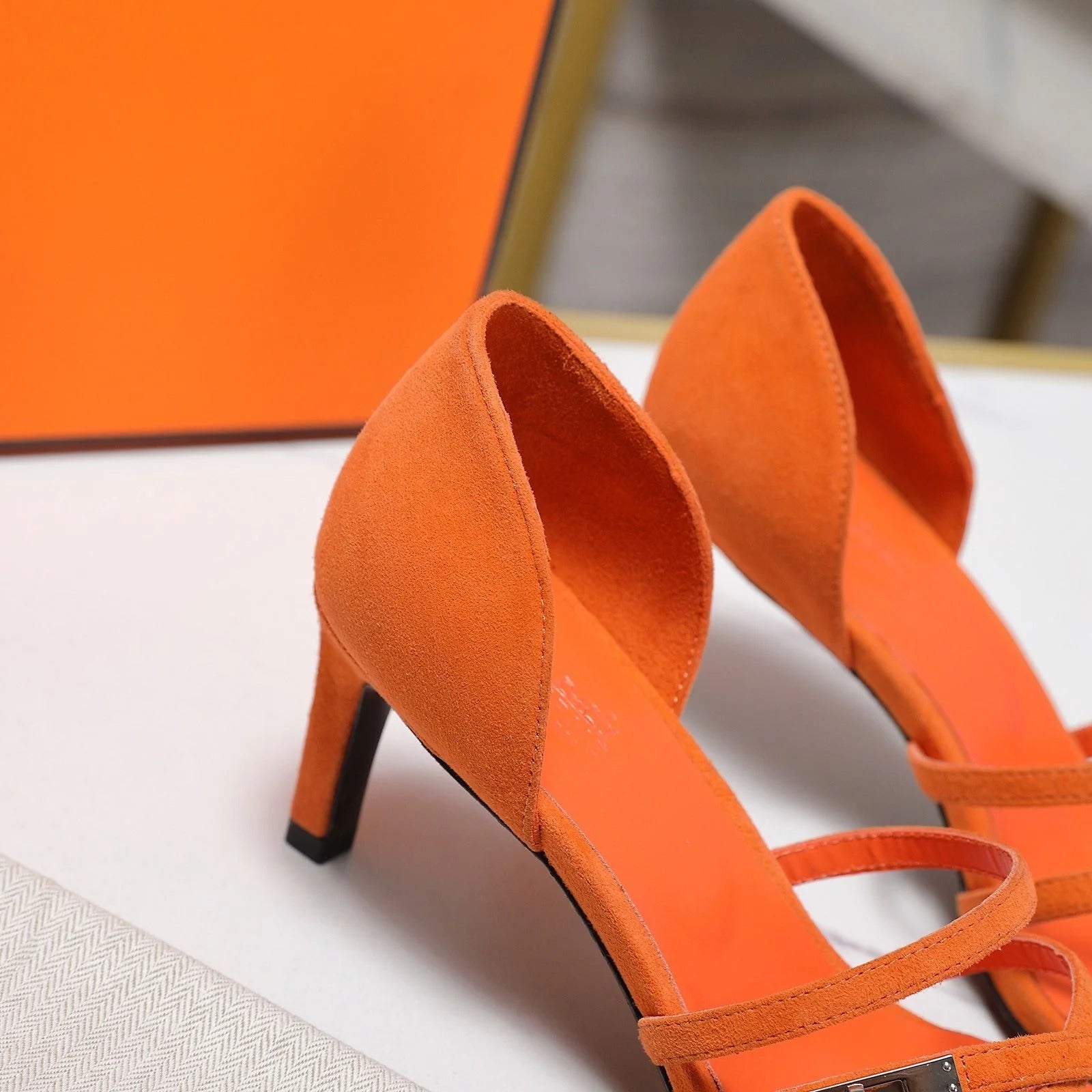 HM 26ss Sandals 65 Orange Suede 601230