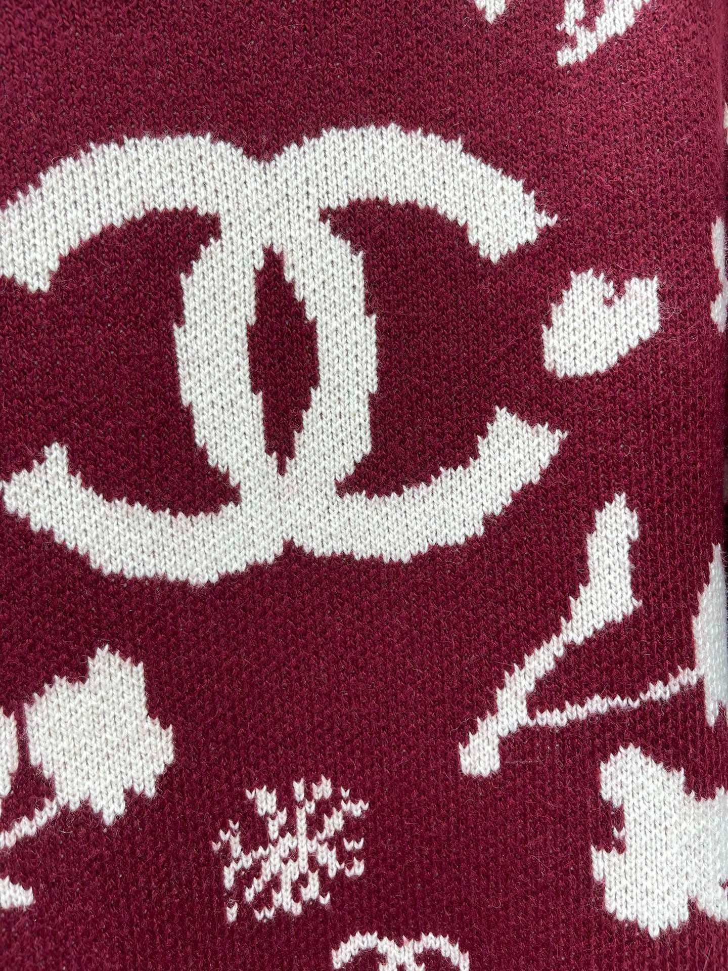 CHANEL 25S CREW NECK SWEATER 460