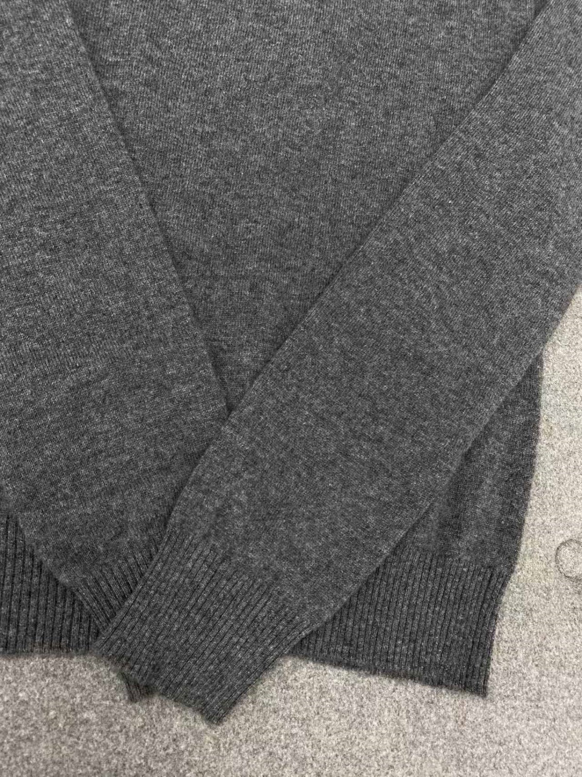 MIUMIU CARDIGAN STYLE 1206