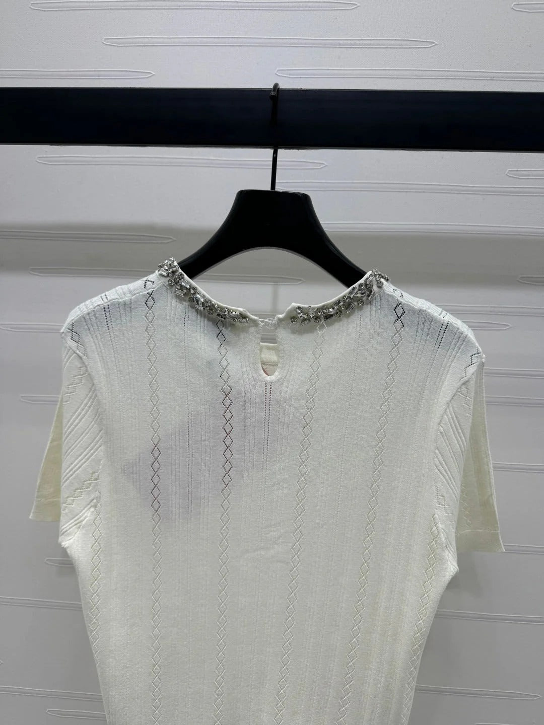 MIU 25S RHINESTONE COLLAR T-SHIRT 264095