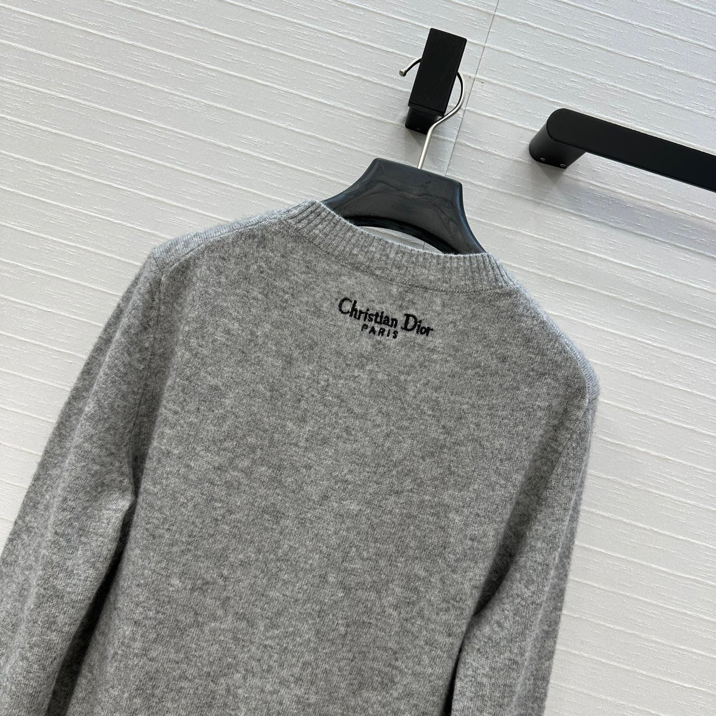 DIOR CASHMERE SWEATER WITH FLORAL EMBROIDERY 276197