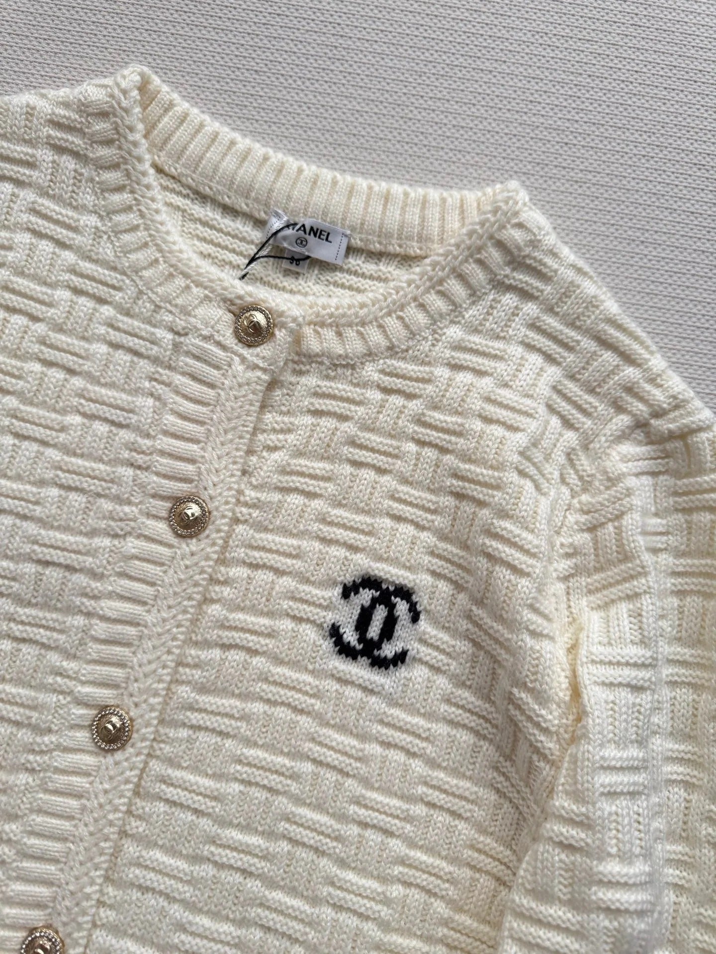 CHANEL 25S KNITTED SWEATER 628