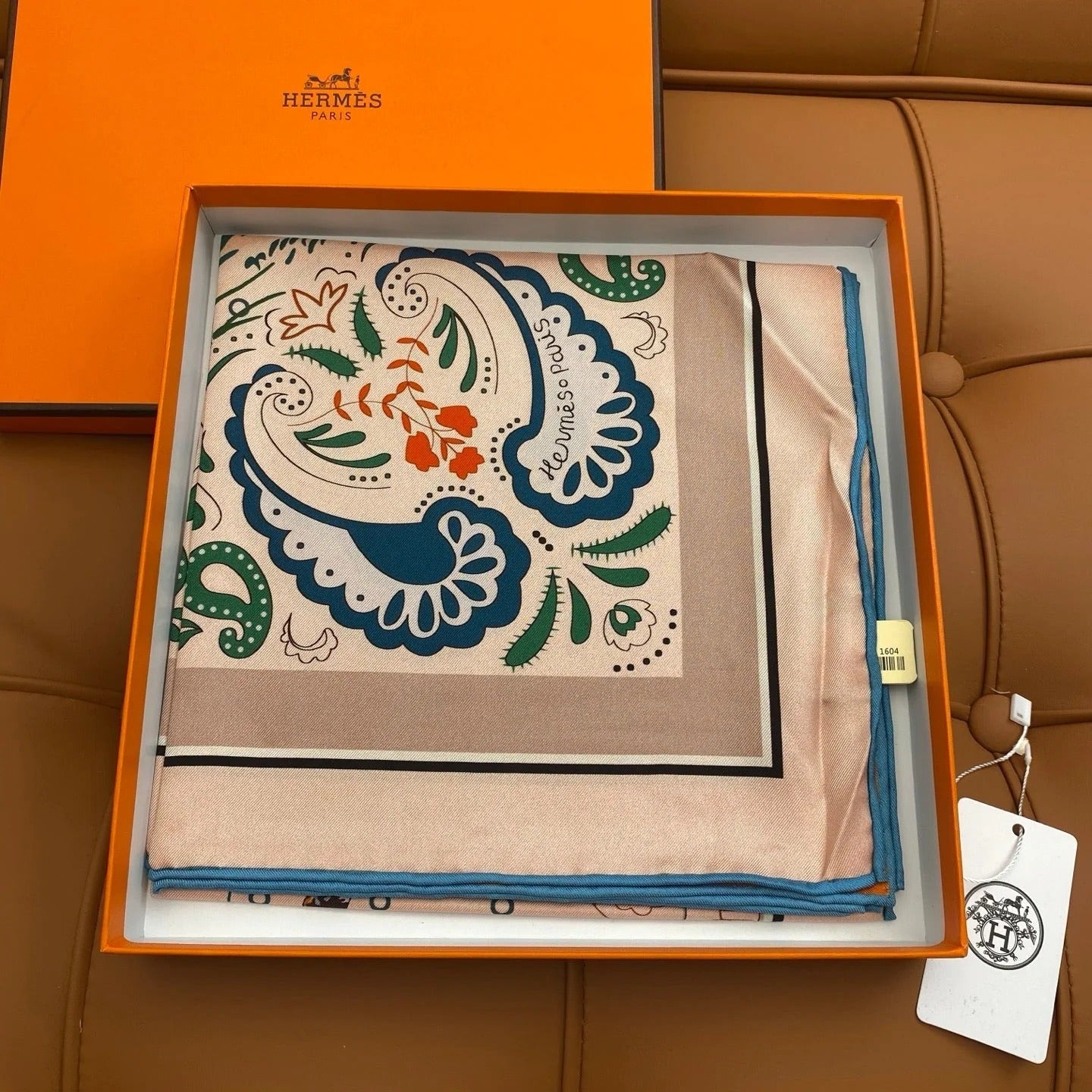 HERMES 25S SCARF 90 IN SILK 703670