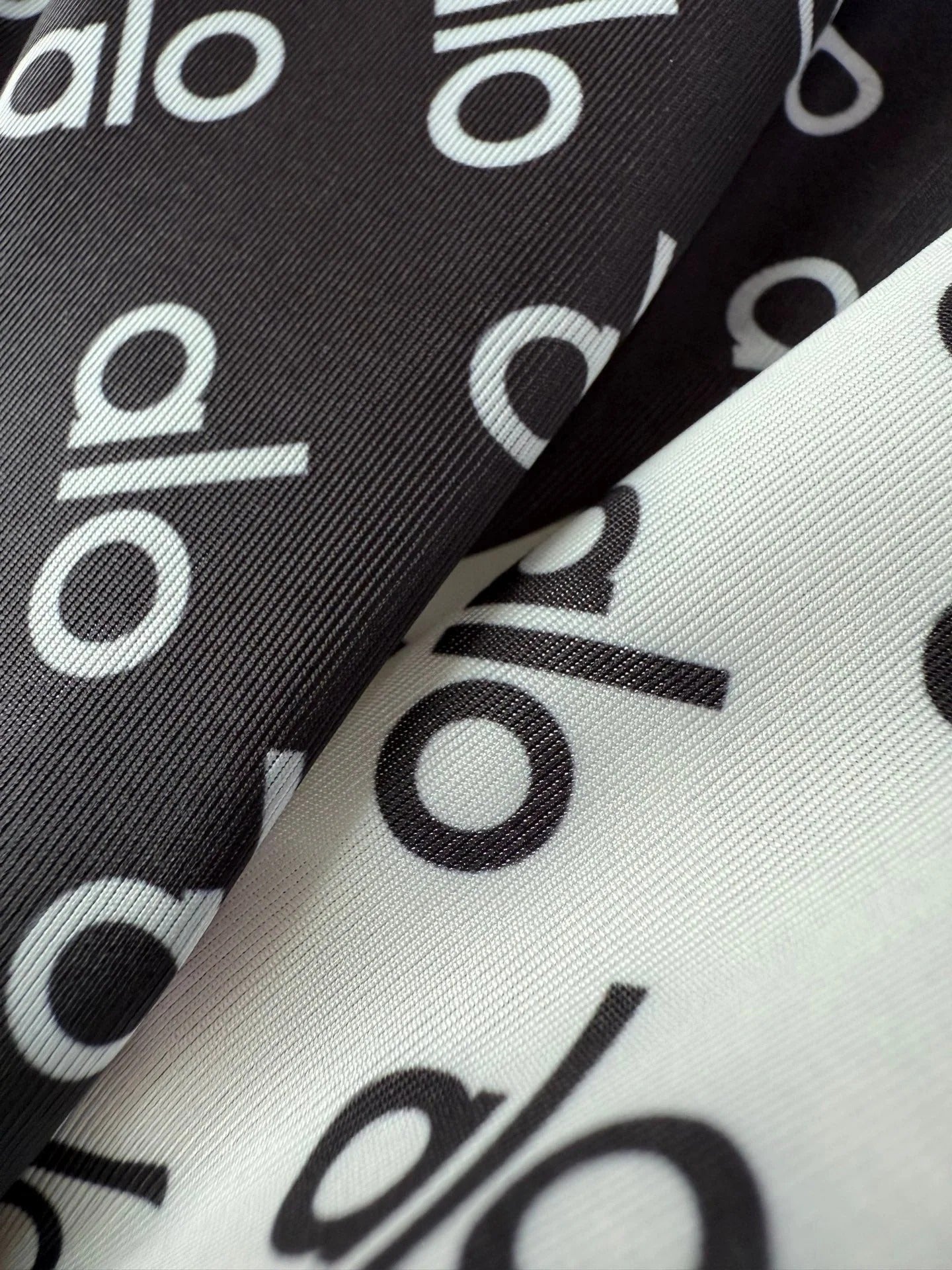 ALO LONG SLEEVE T-SHIRT STYLE 76