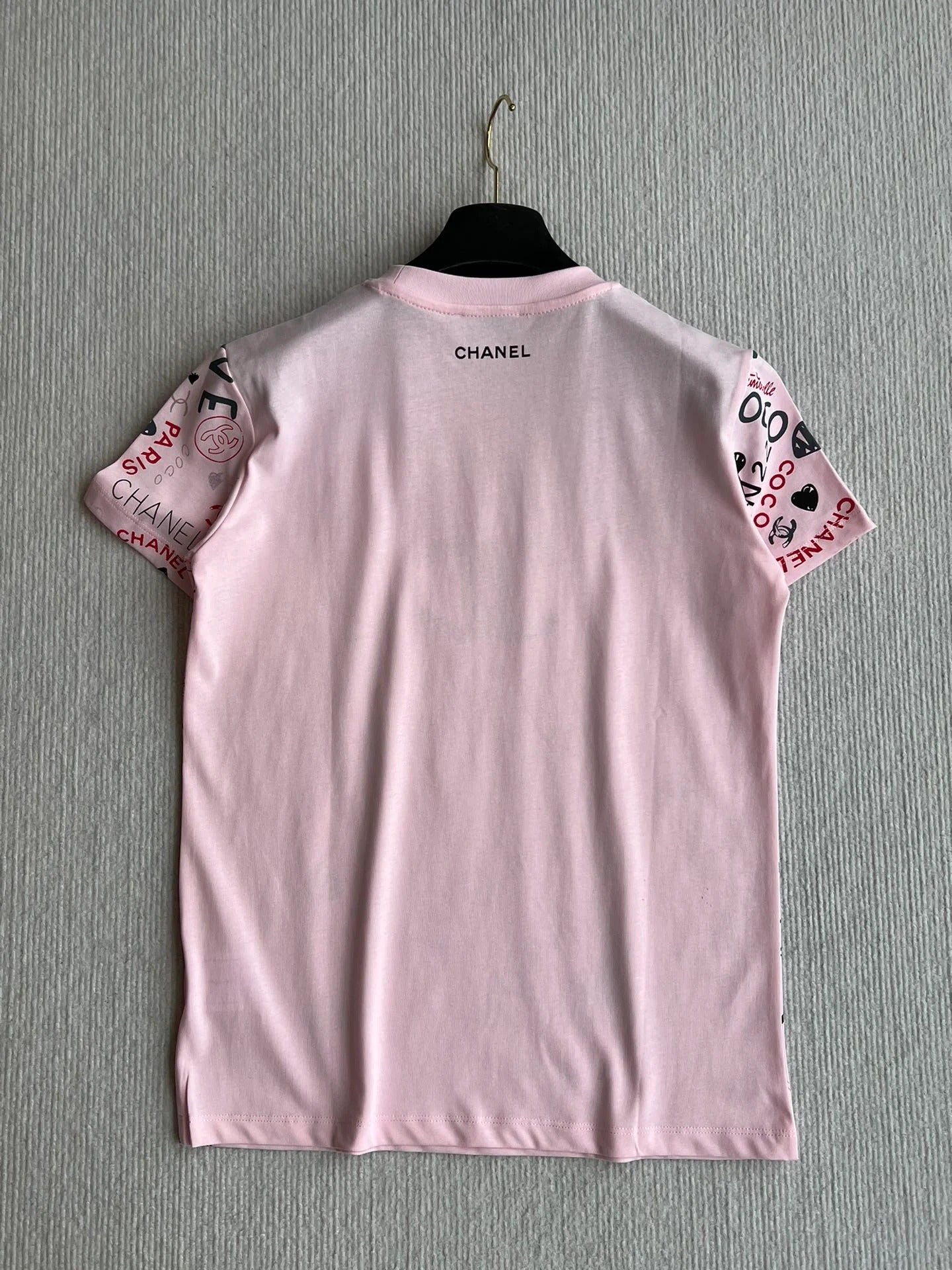 CHANEL PINK LOGO PRINT T-SHIRT