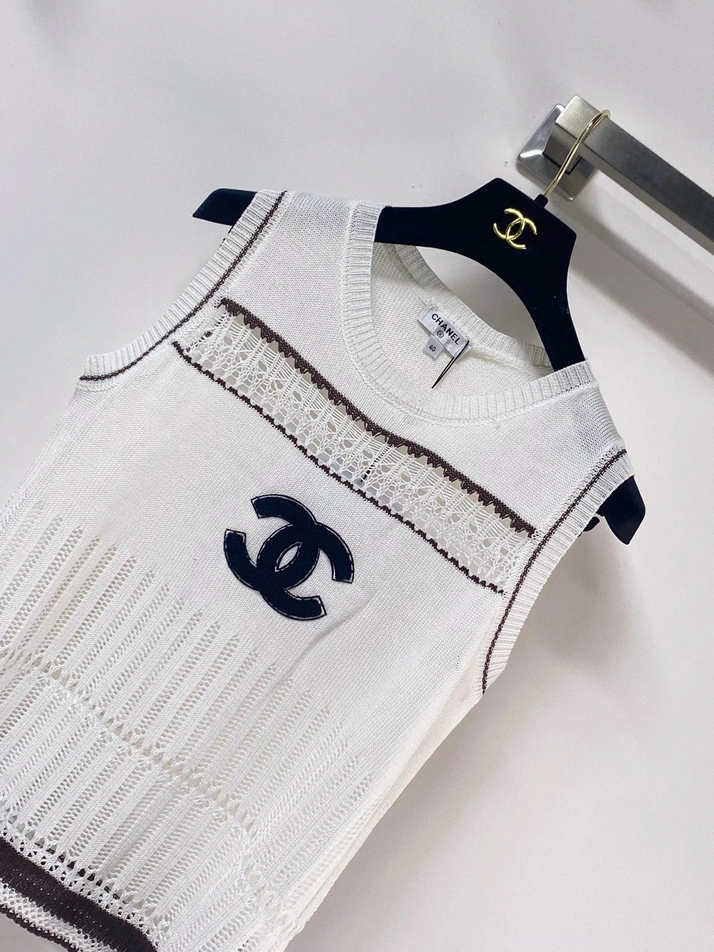 Chanel 2026 Björn's Knit Vest White Logo CC Nitrile Cotton 471924