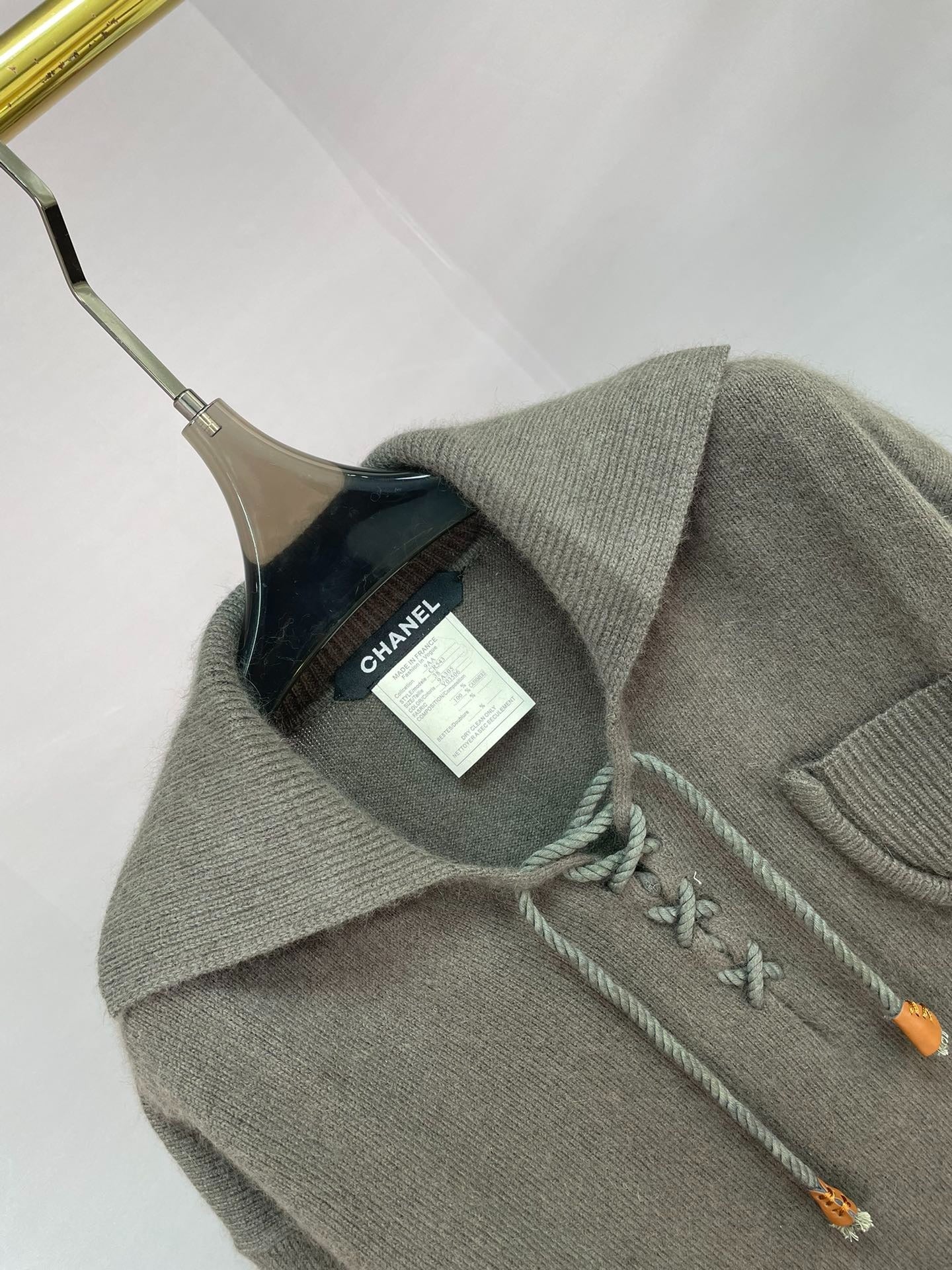 CHANEL 25S COLLARED SWEATER 595
