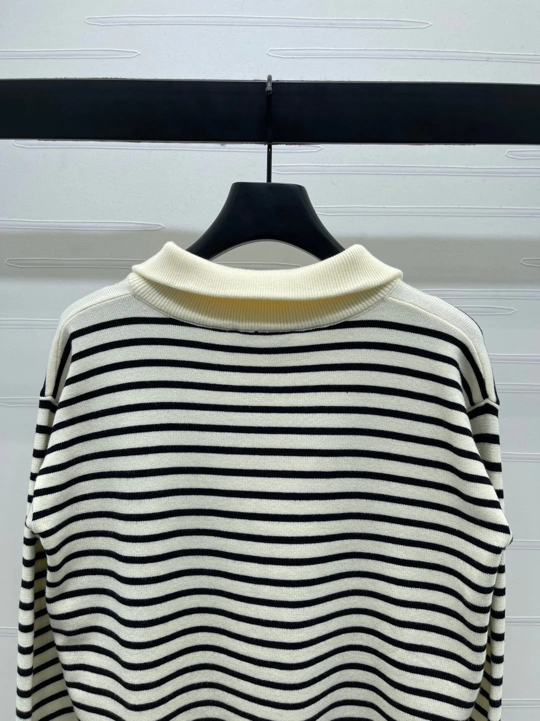 MIUMIU POLO KNIT SWEATER STYLE 487