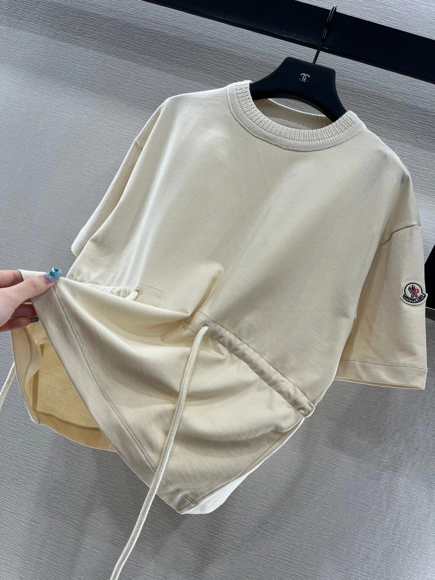 MONCLER 25S DRAWSTRING T-SHIRT 286852