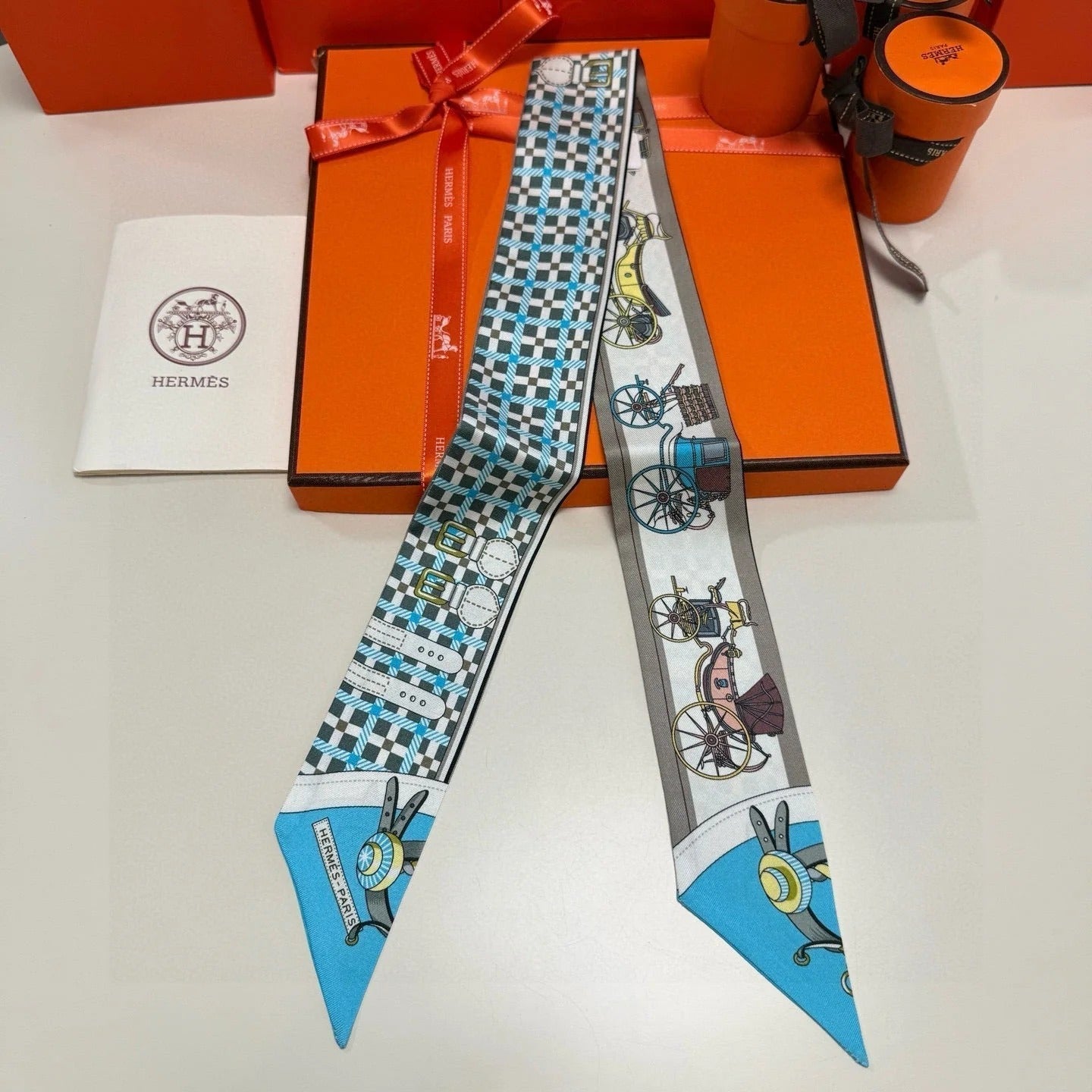 HERMES 25S SCARF 90 IN SILK 854953