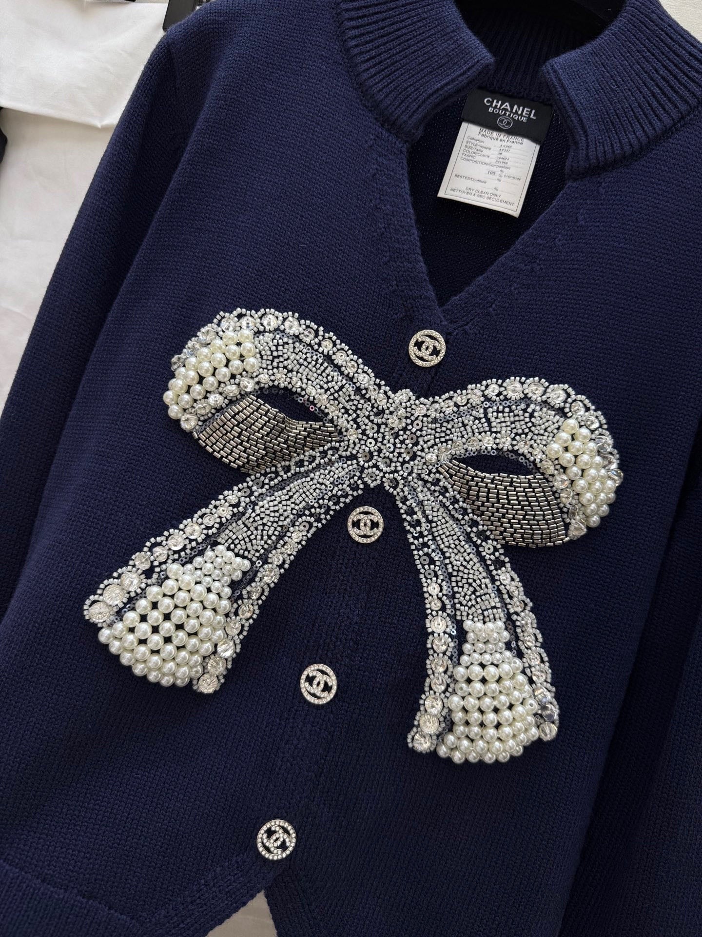 CHANEL 25S BOW EMBELLISHED KNITTED PULLOVER 274