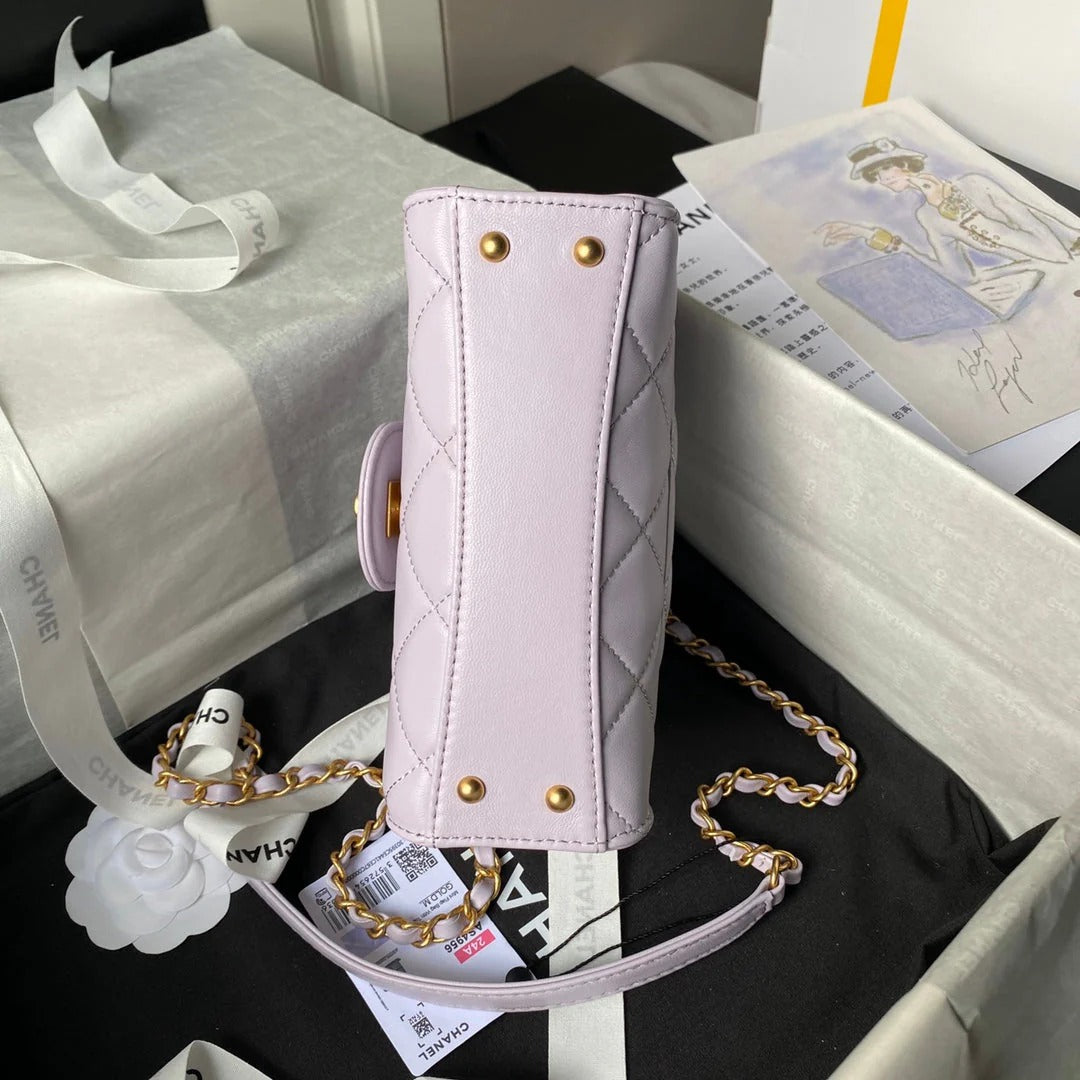 CC 25S FLAP BAG 18 CM IN LIGHT PURPLE LAMBSKIN WITH TOP HANDLE