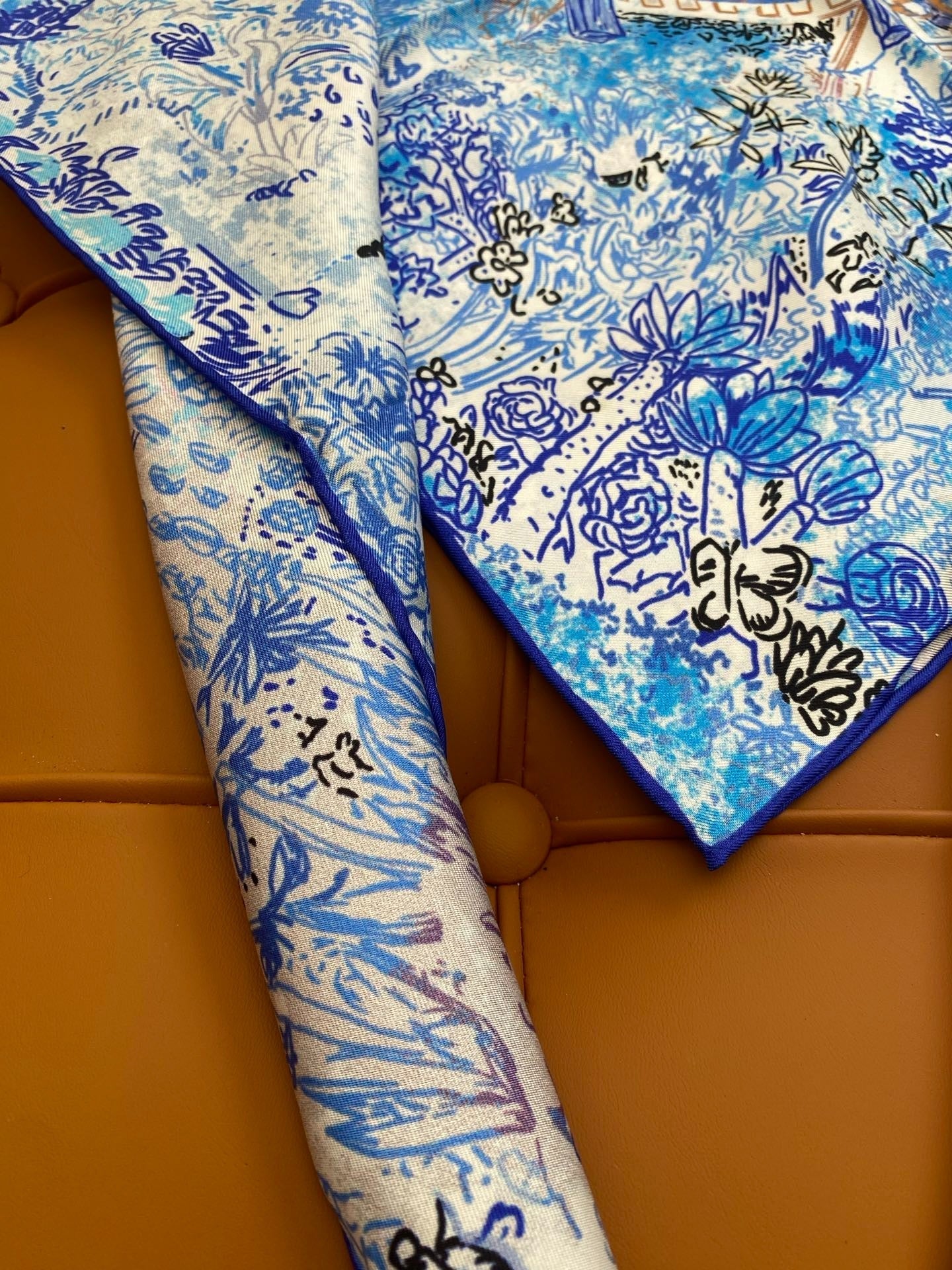 HERMES 25S SCARF 90 IN SILK 703687