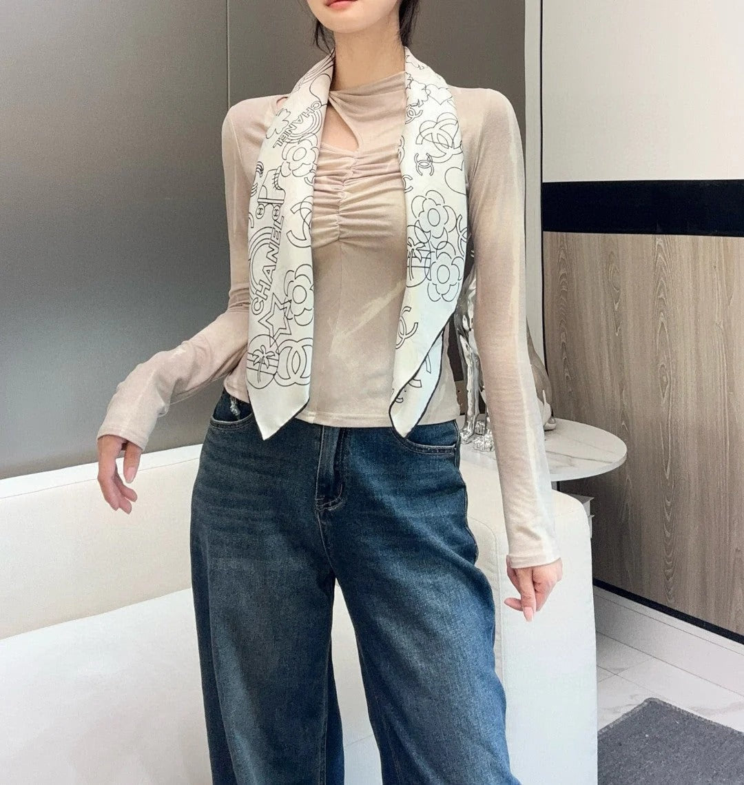 CHANEL 25S SCARF 90 IN TWILL SILK 740294