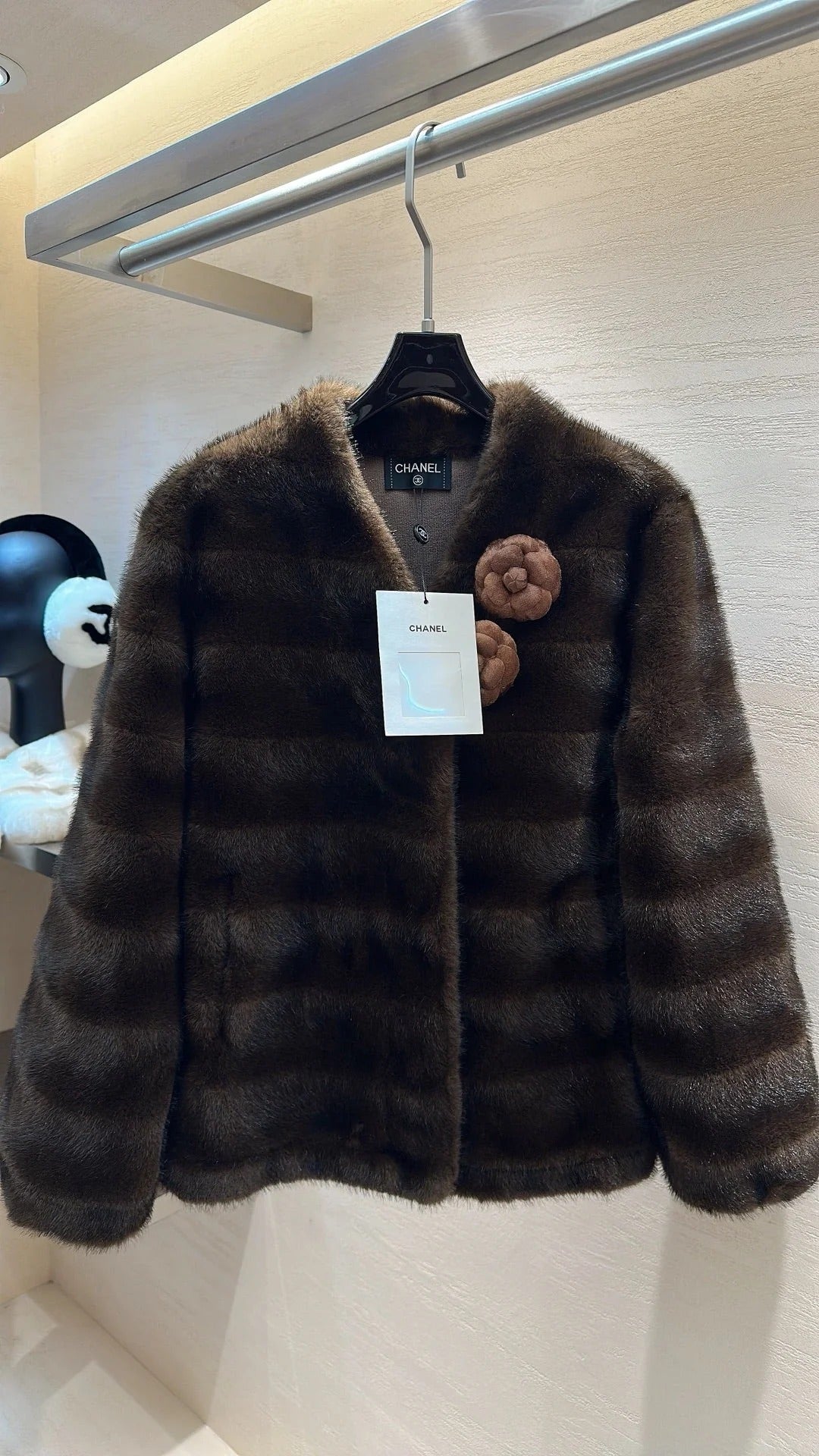 CHANEL 25S ARTIFICIAL FUR COAT 496