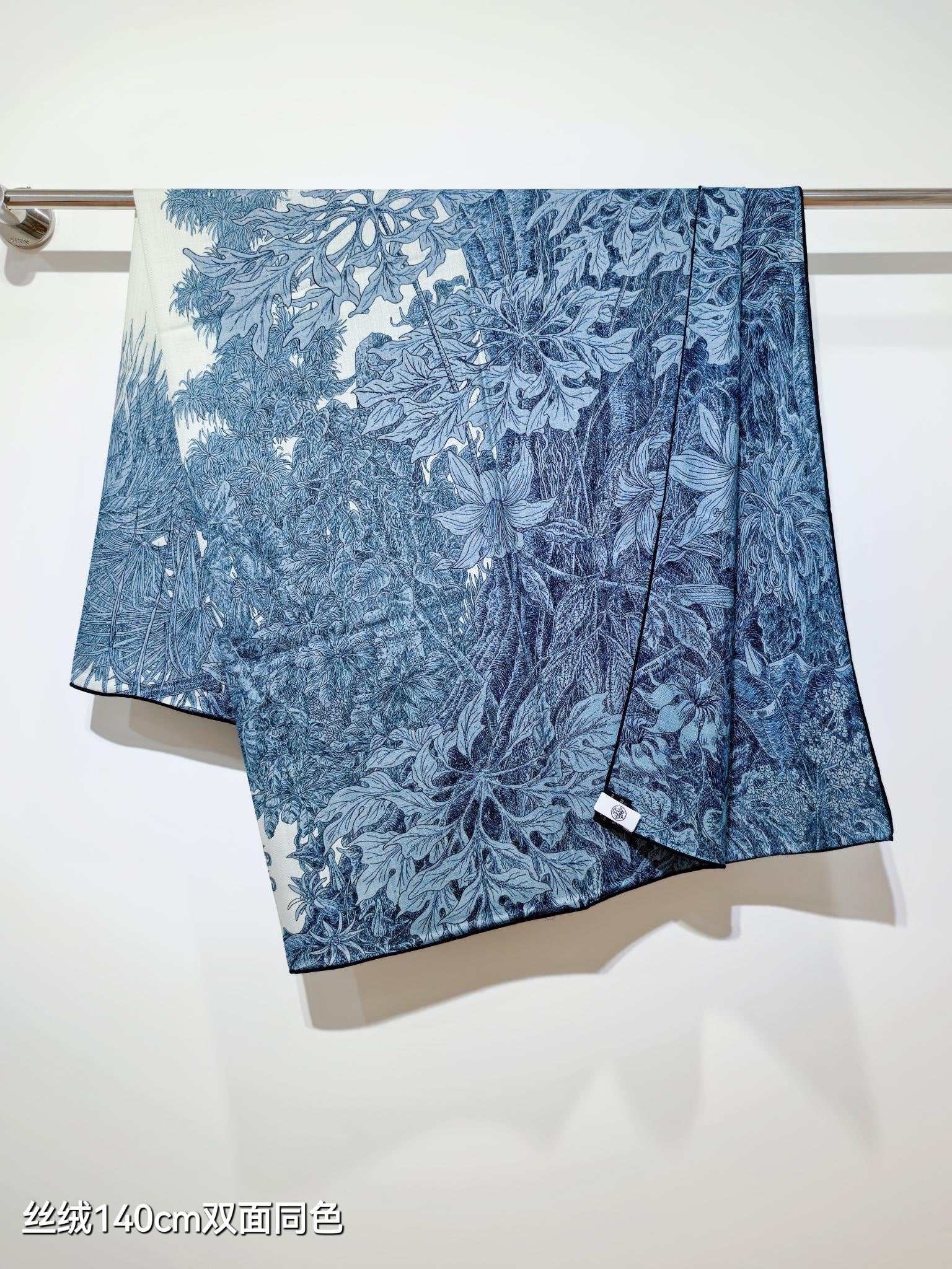 HM 26s 90 Double Sided Scarf Blue Colorful Mulberry Silk 141472