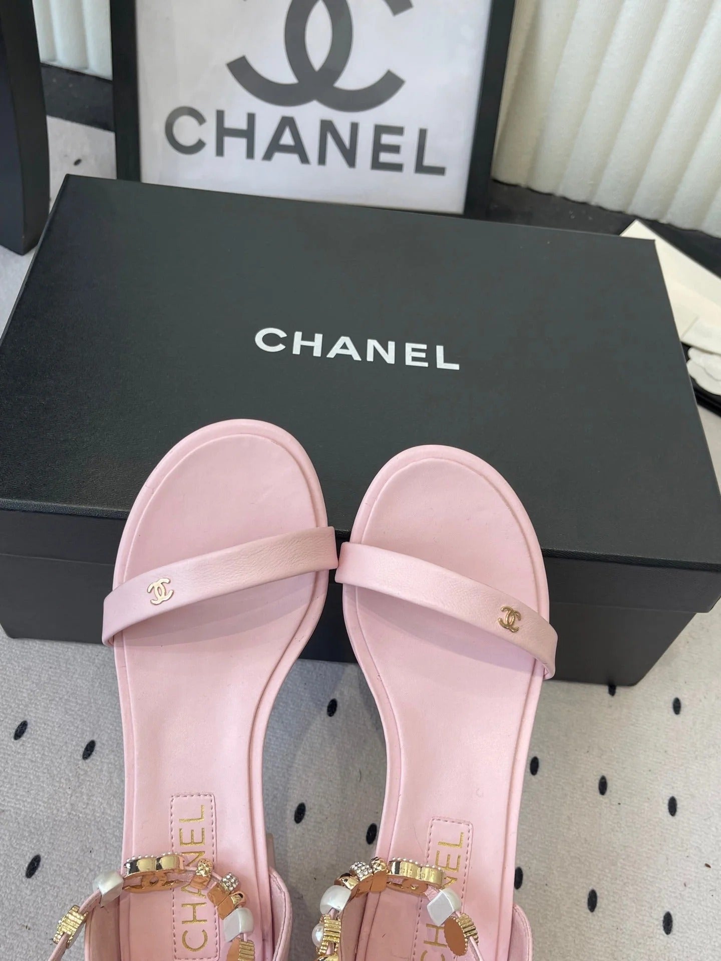CC 26s Sandals 35 Light Pink Sheepskin 650104