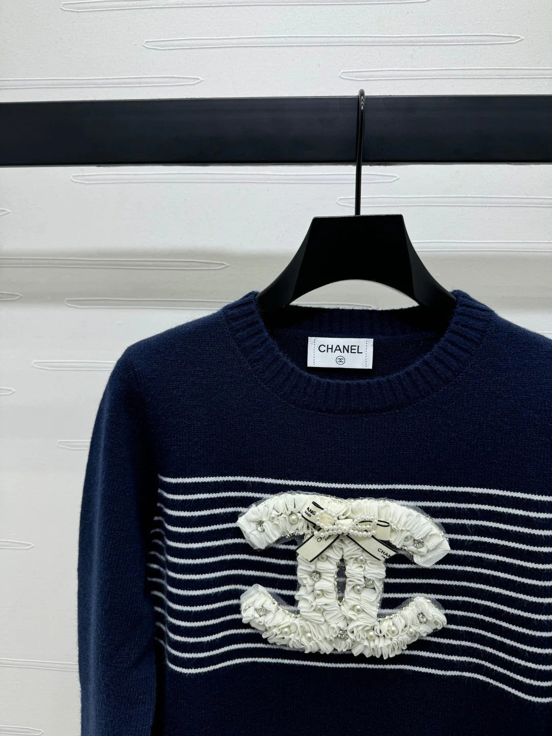 CHANEL CREW NECK LONG-SLEEVE KNIT SWEATER 274954