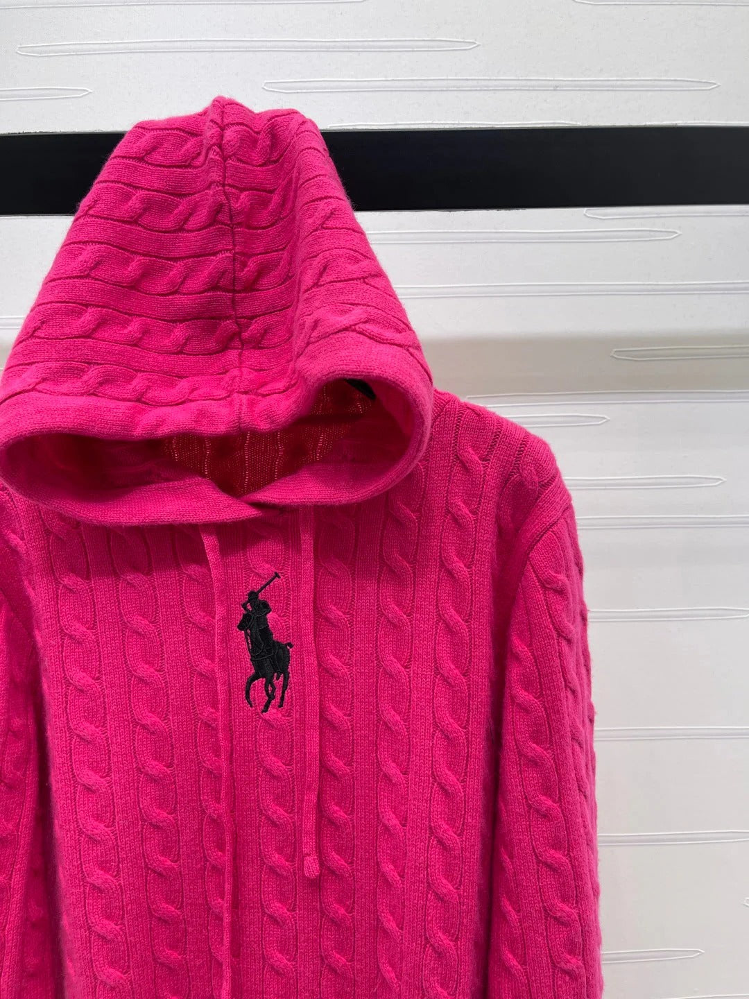 RALPH LAUREN 25S KNITTED V-NECK SWEATER 251