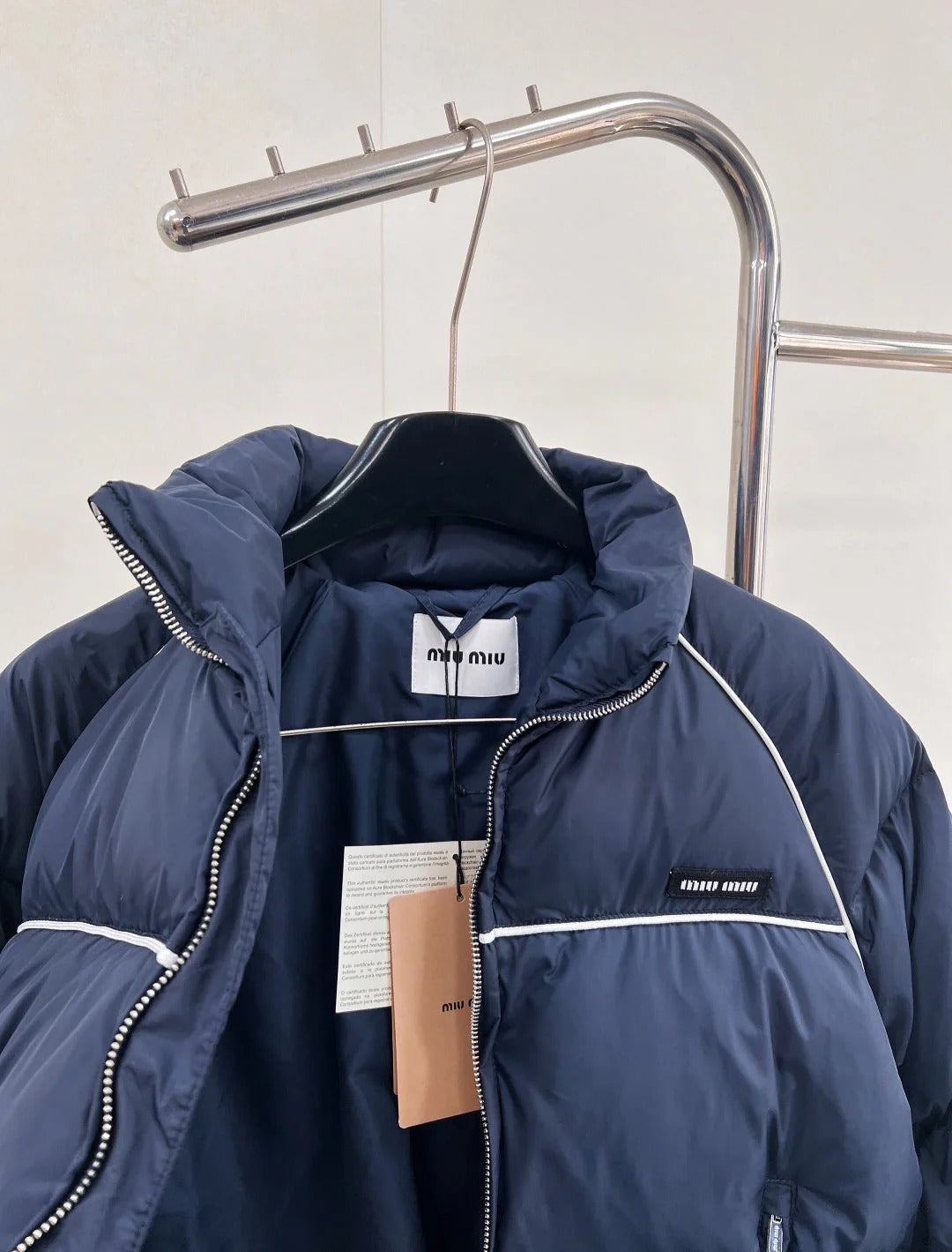 MIUMIU PUFFER JACKET STYLE 670