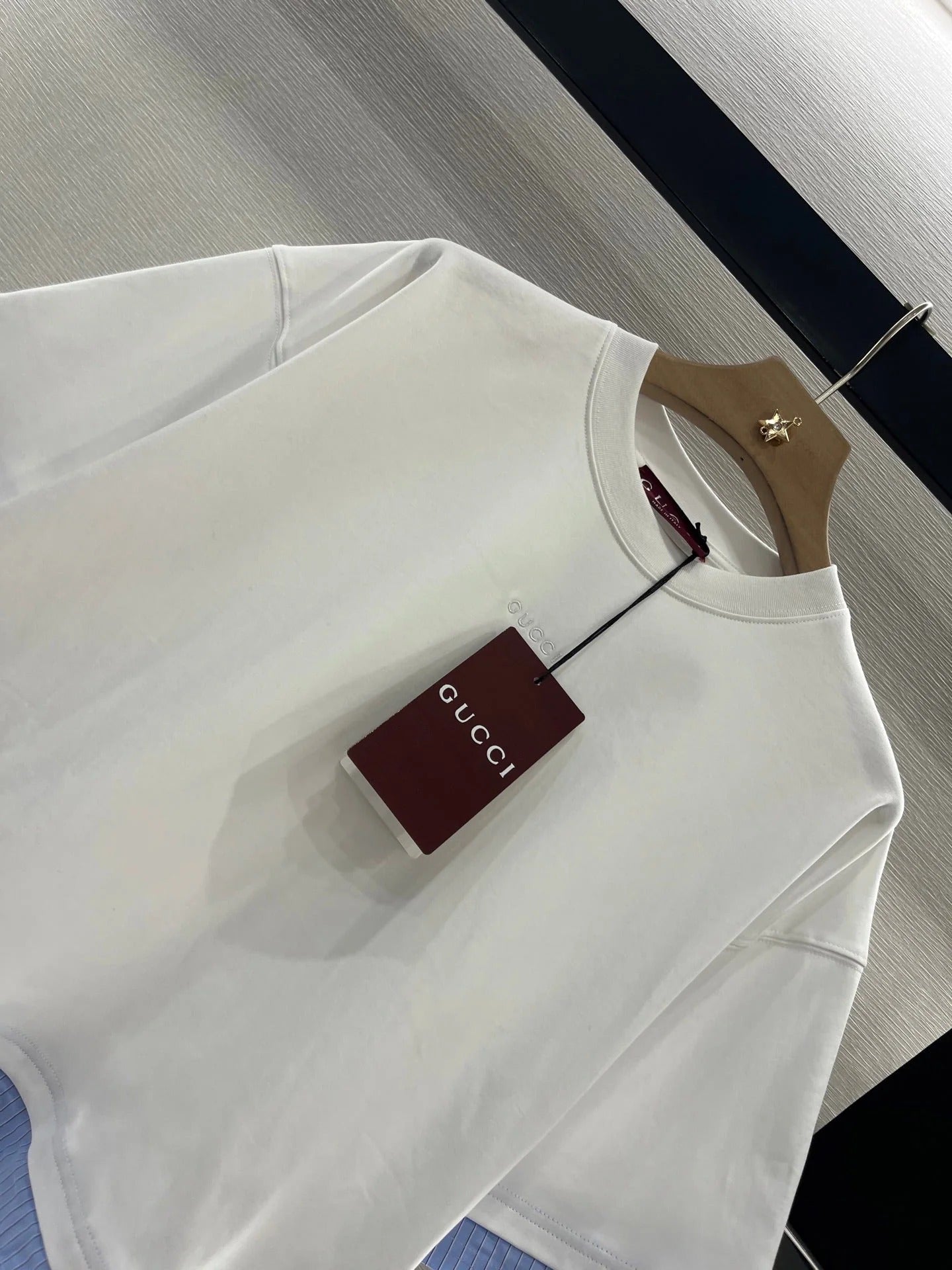 GUCCI SHORT-SLEEVE T-SHIRT WITH TRIM DETAIL 274640