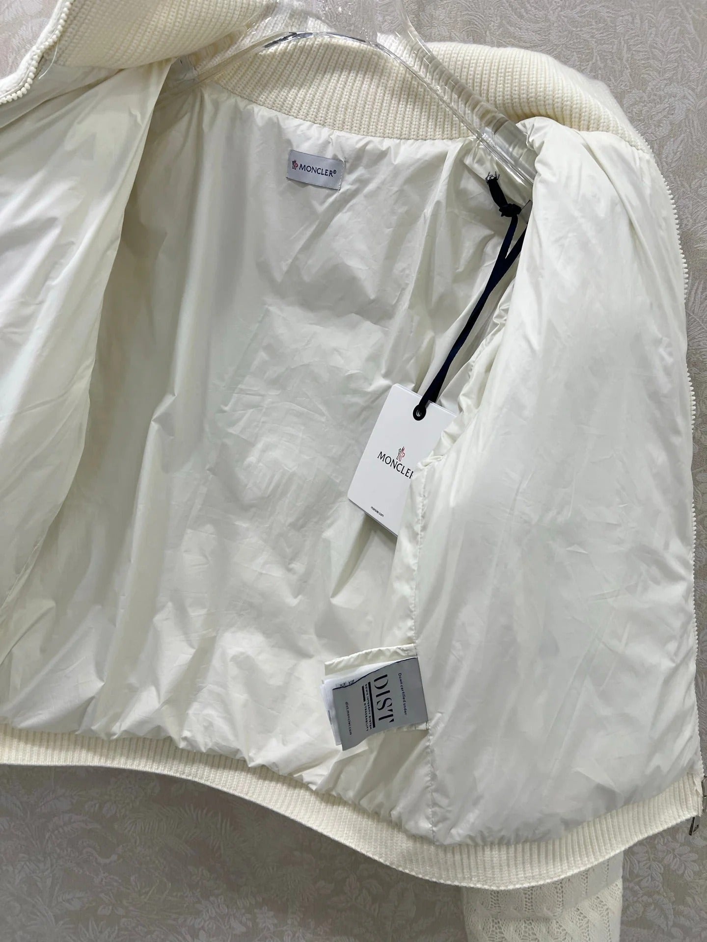 MONCLER 25S JACKET IN WHITE 095
