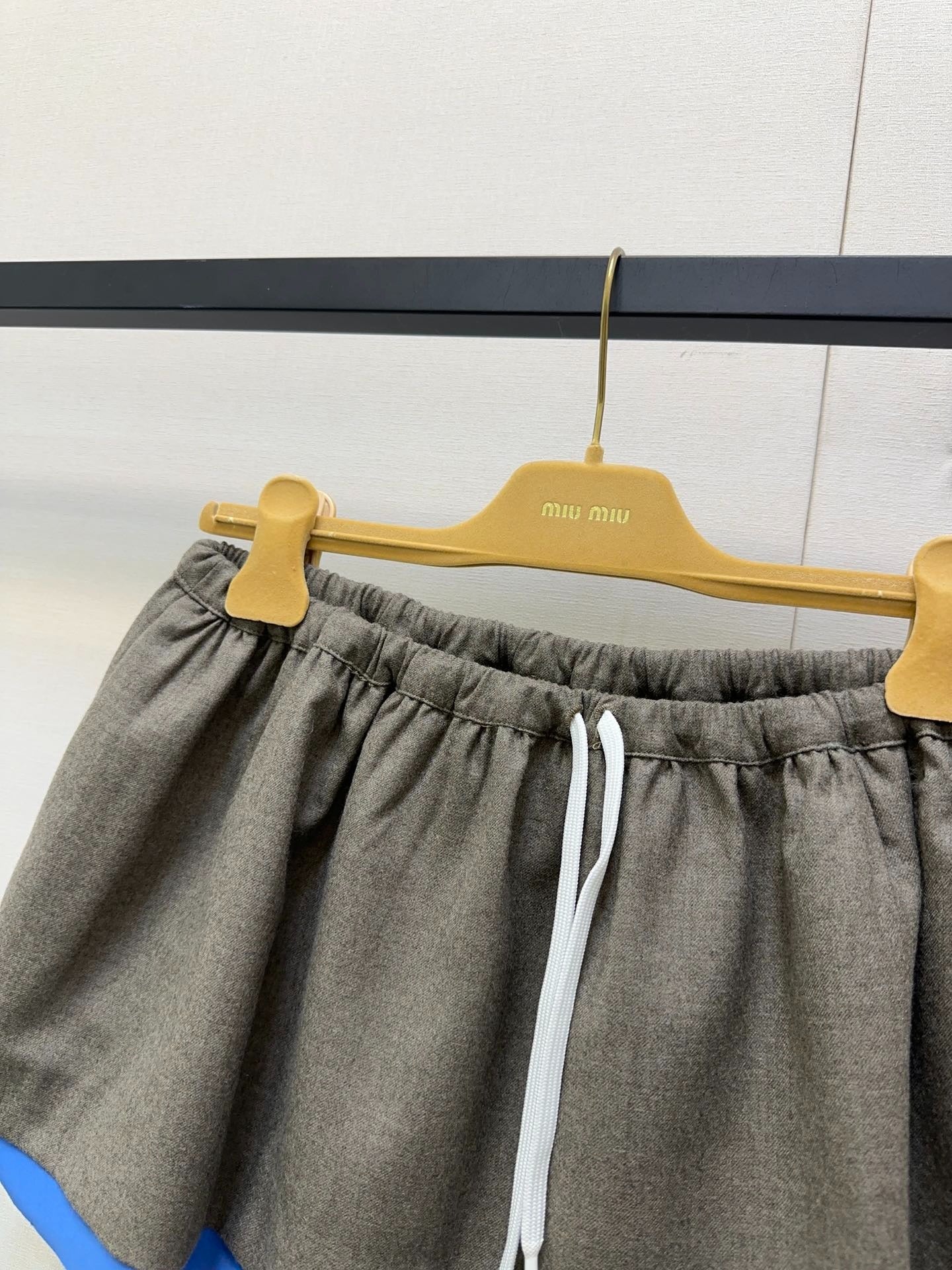 MIUMIU SHORT SKIRT STYLE 37