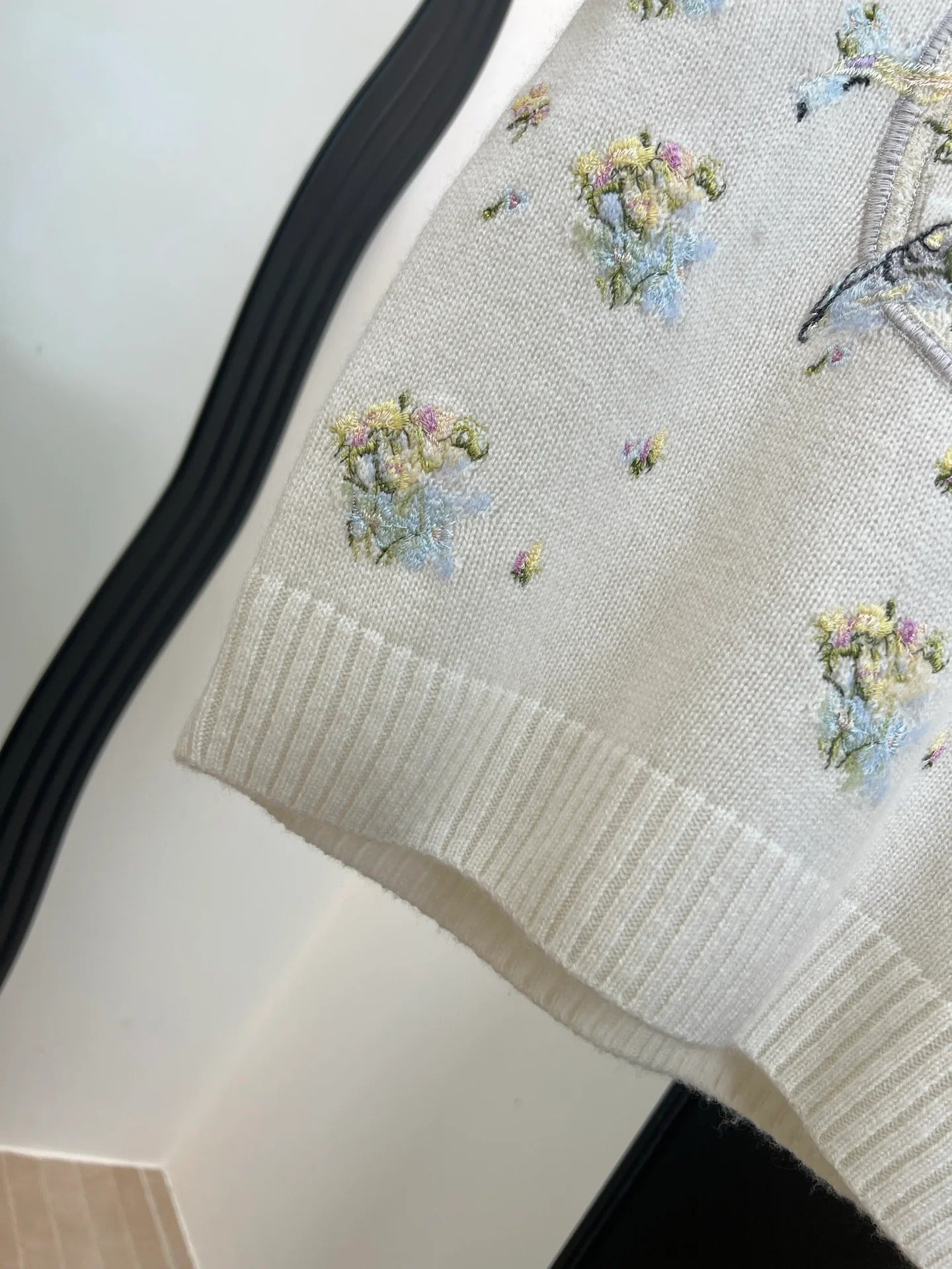 Dior 2026 Floral Embroidered Knit Short-sleeved Top Off-white Wool 138360