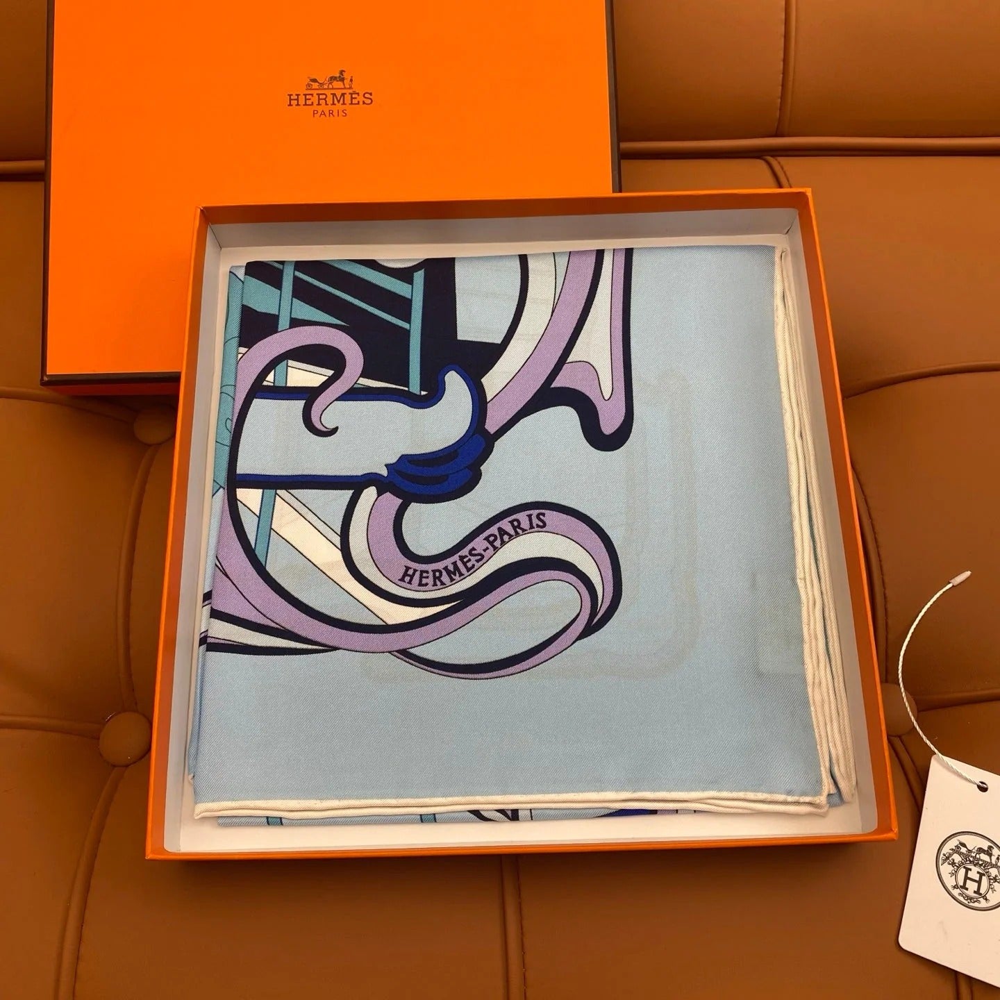 HERMES 25S SCARF 90 IN SILK 718488