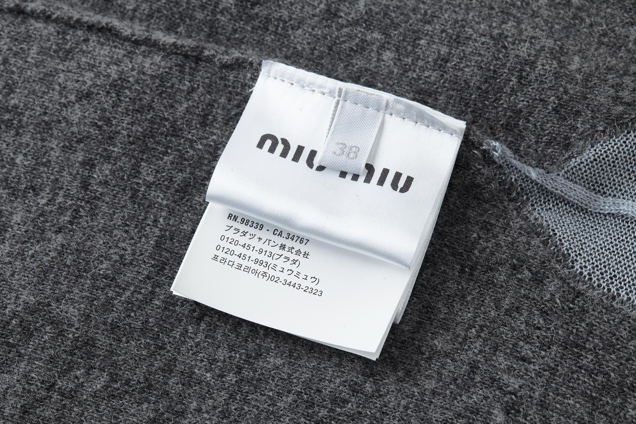 MIUMIU KNIT TOP STYLE 297