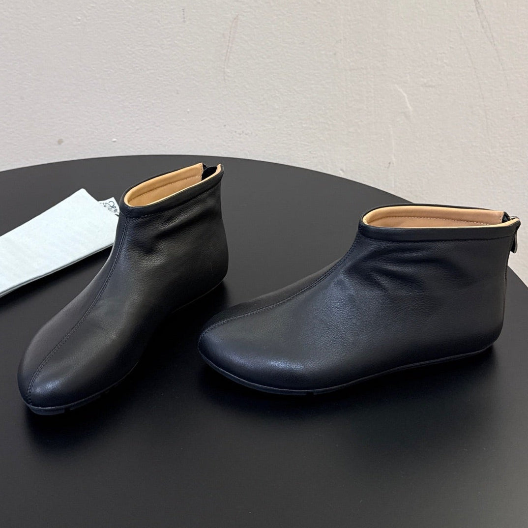 Loewe 2026 Rounded Toe Ankle Boots Cowhide 166940