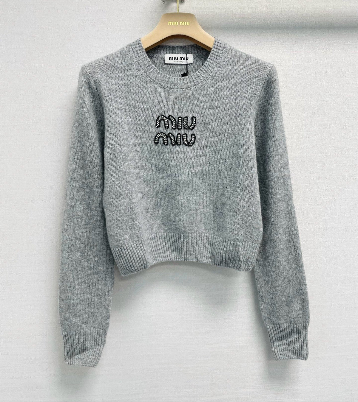 Miu 26FW Cropped Logo Sweater Wool 440339