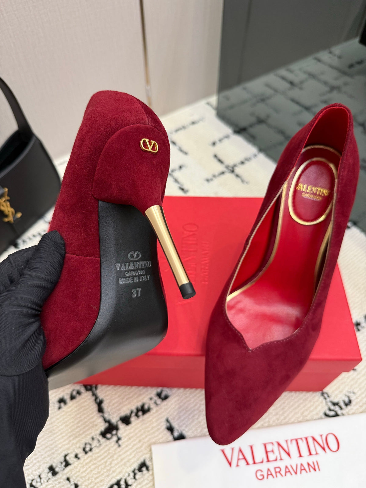 Valentino 26S High Heels 10cm In Dark Red Suede