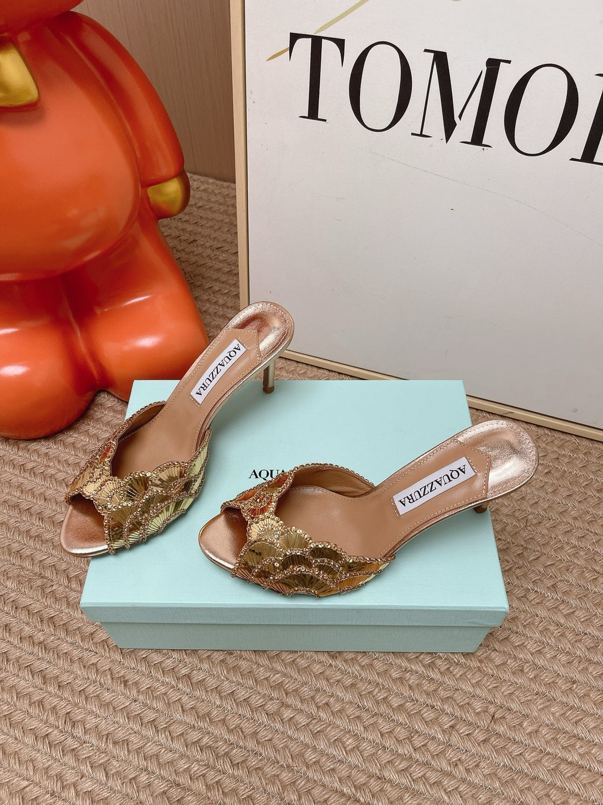 Aquazzura 26S Gatsby Mules 10.5cm Light Gold Sequined