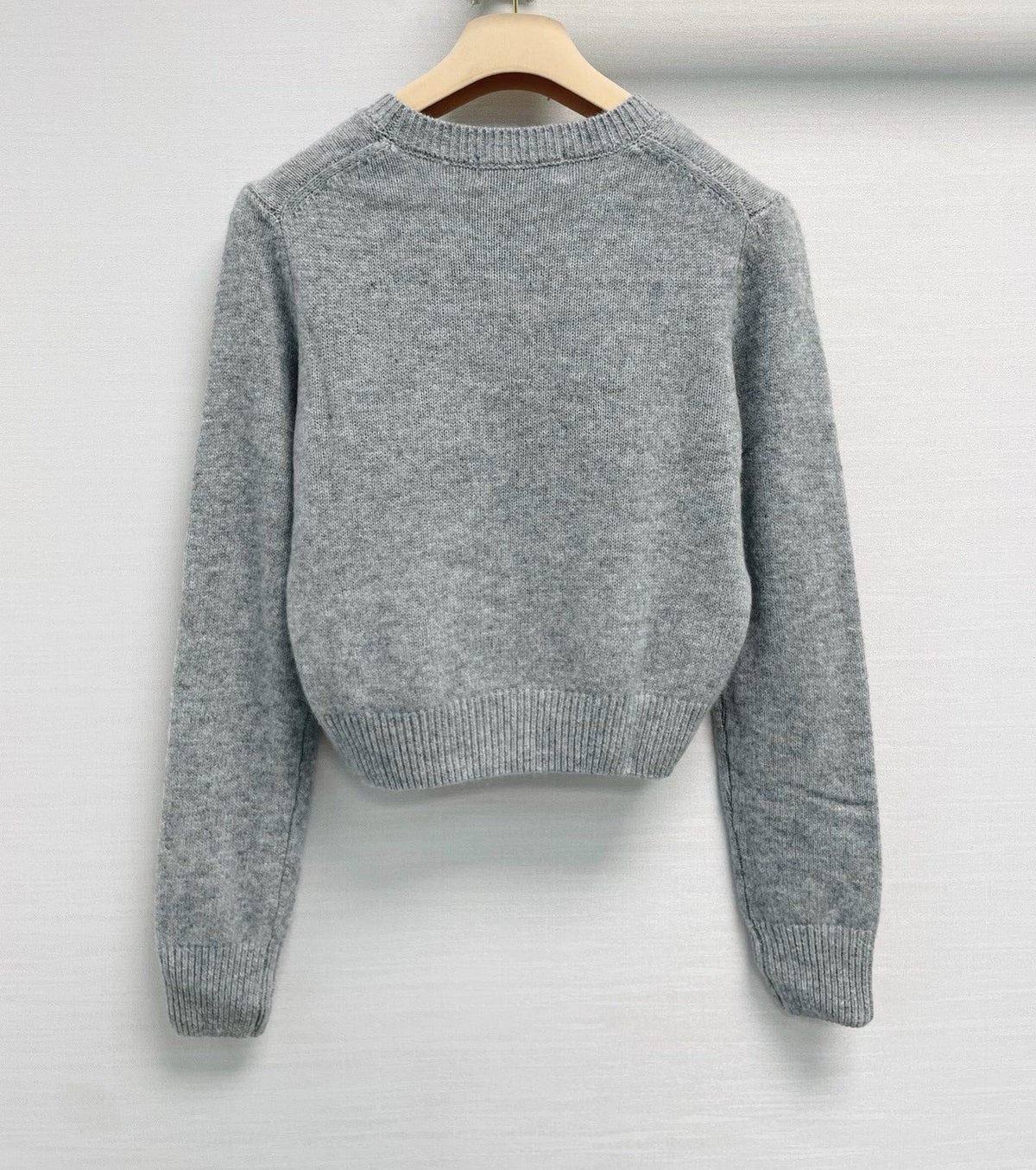 Miu 26FW Cropped Logo Sweater Wool 440339