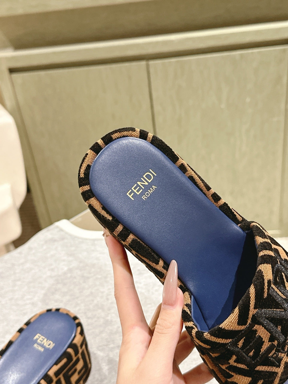 Fendi 26S Platform Sandals Brown And Black Fabric