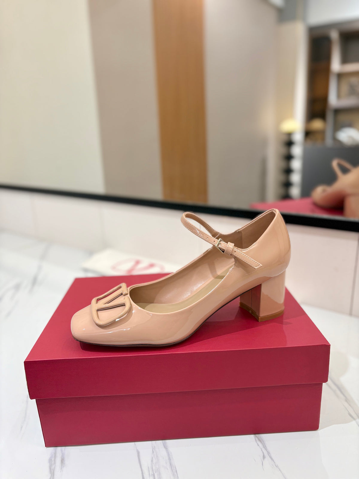 Valentino 26S Mary Jane Heels 6cm In Nude Patent Calfskin