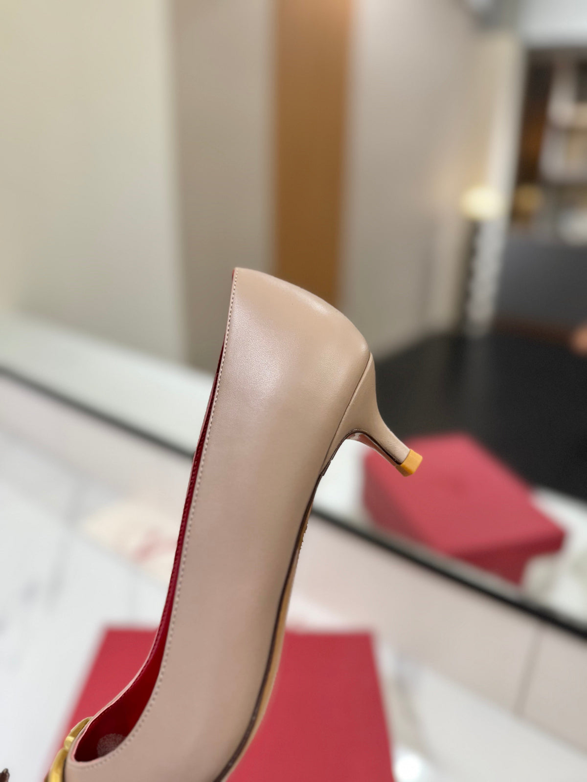 Valentino 26S High Heels 4.5cm In Beige Smooth Calfskin With Gold Hardware