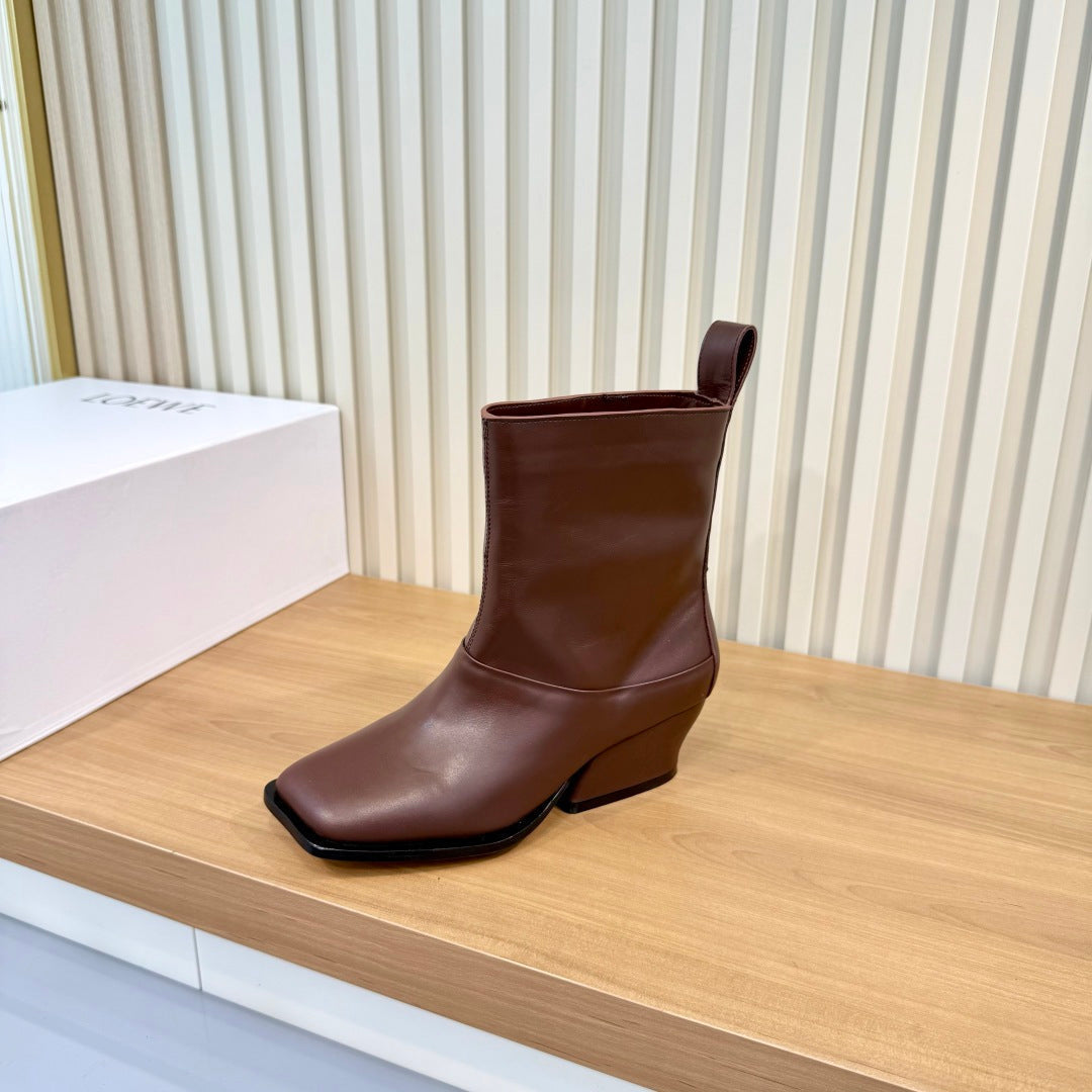 Loewe 2026 Onda Ankle Boots Cowhide 147545