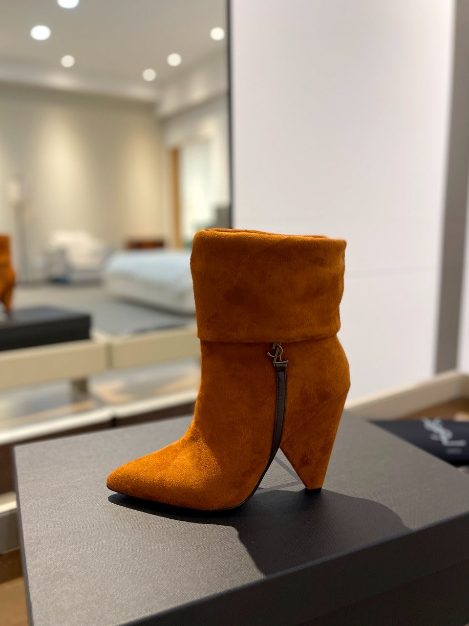 YSL 26s Niki Ankle Boots Orange Orange Suede 145336
