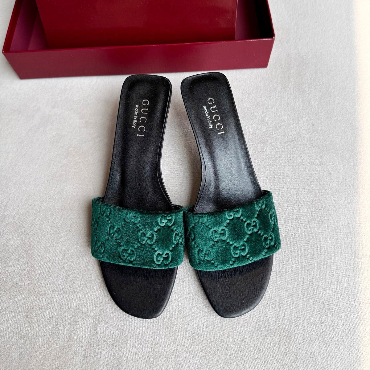 Gucci 26s Slide Sandals 5.5cm Dark Green Velvet